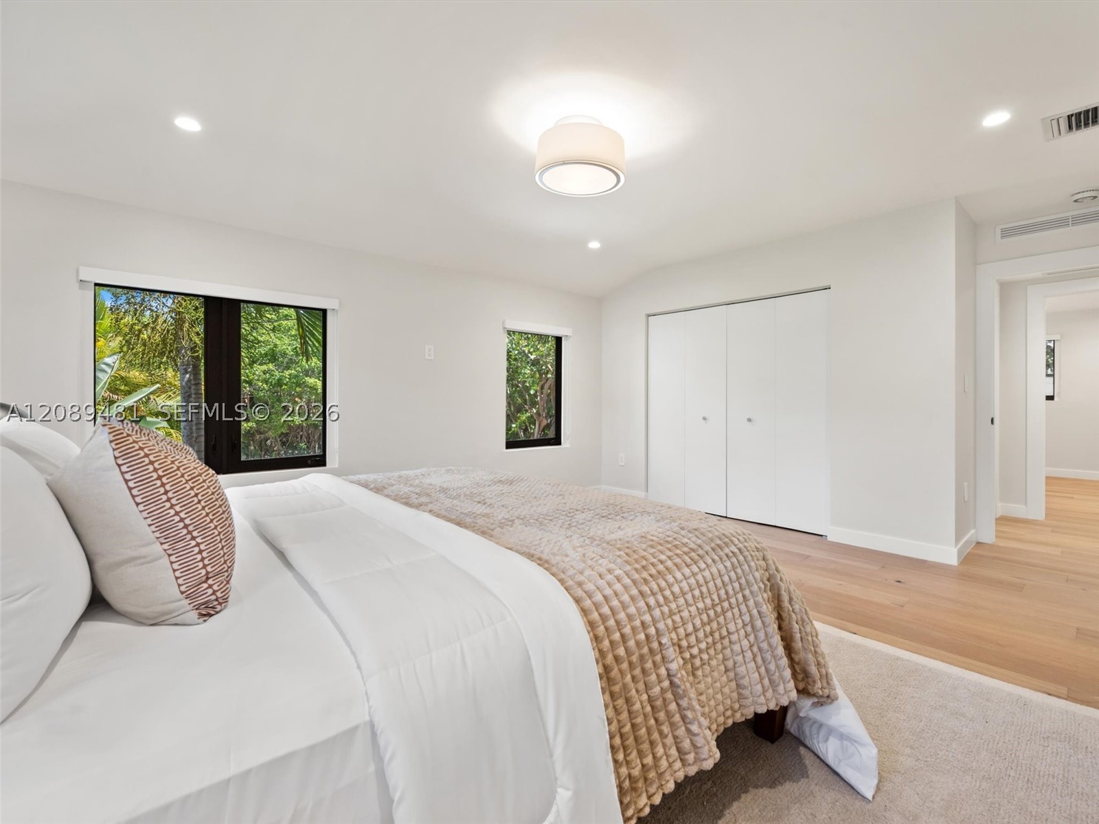 510 W 30th St, Miami Beach FL 33140