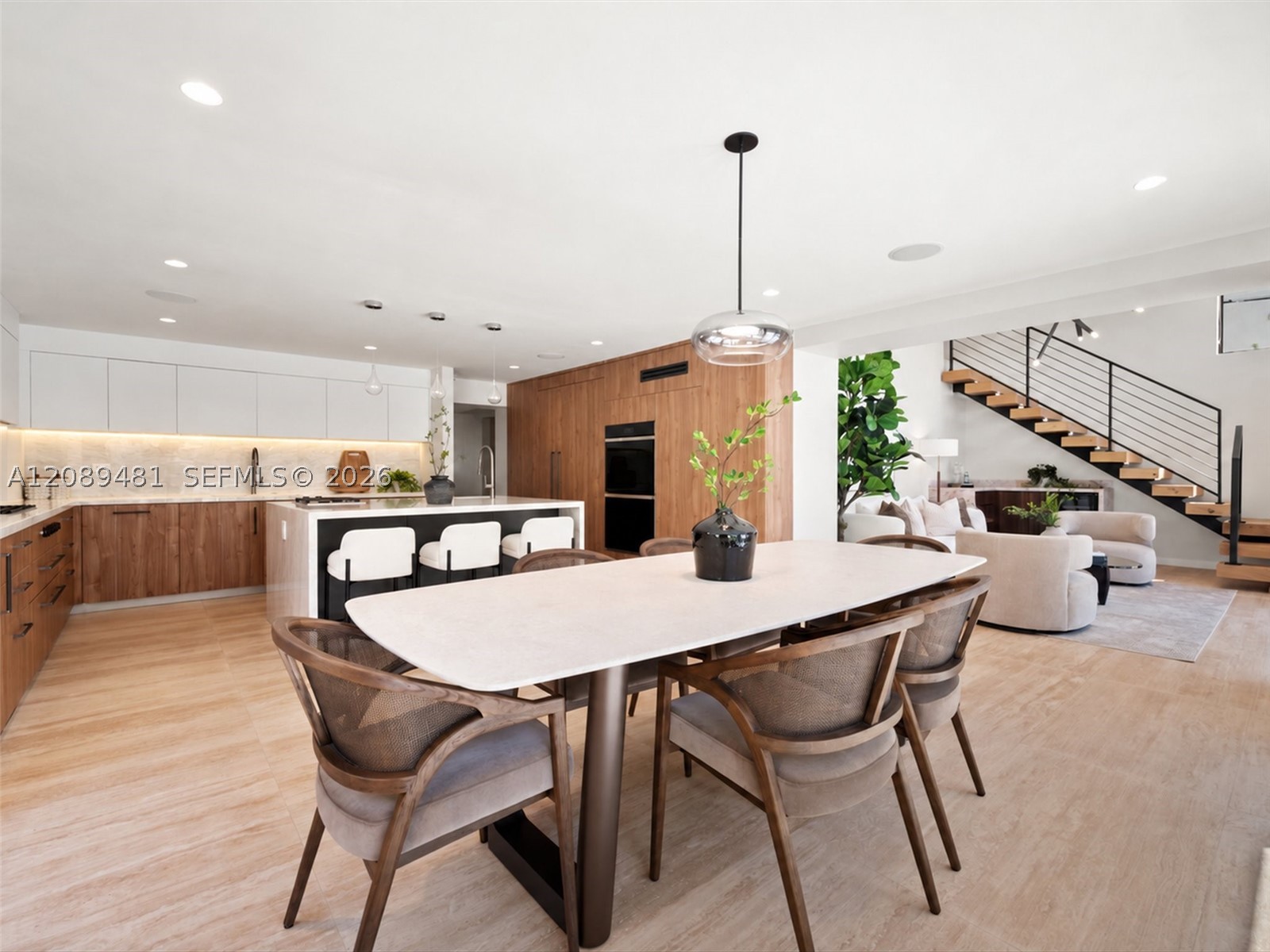 510 W 30th St, Miami Beach FL 33140