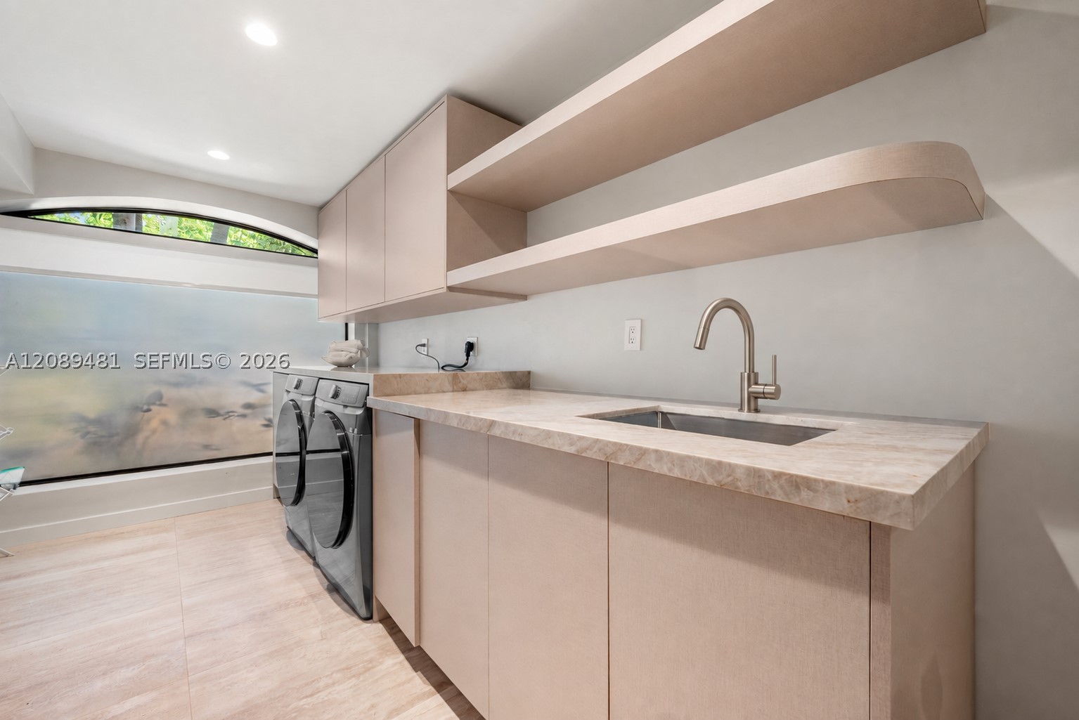 510 W 30th St, Miami Beach FL 33140