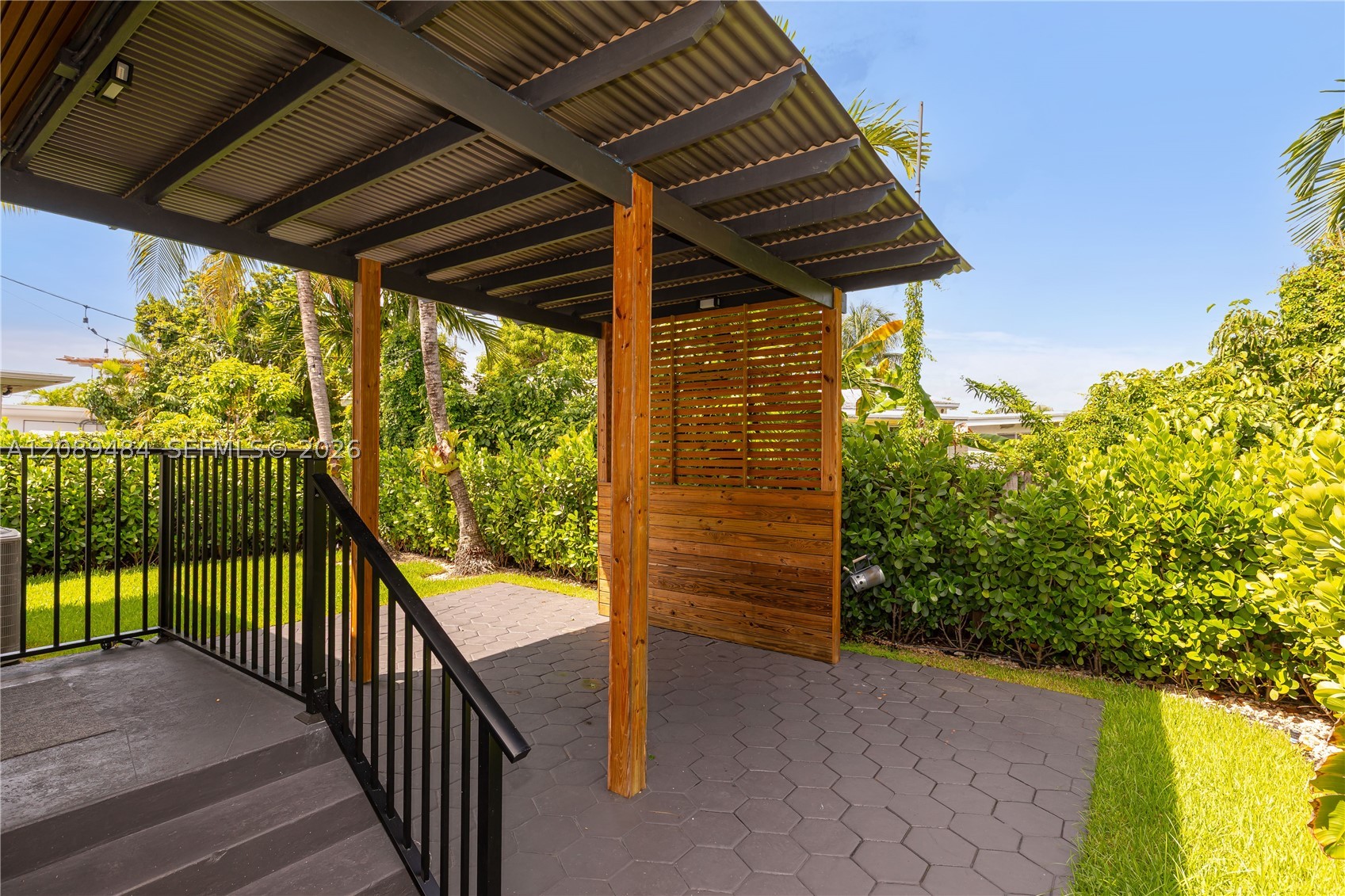 8934 Hawthorne Ave, Surfside FL 33154