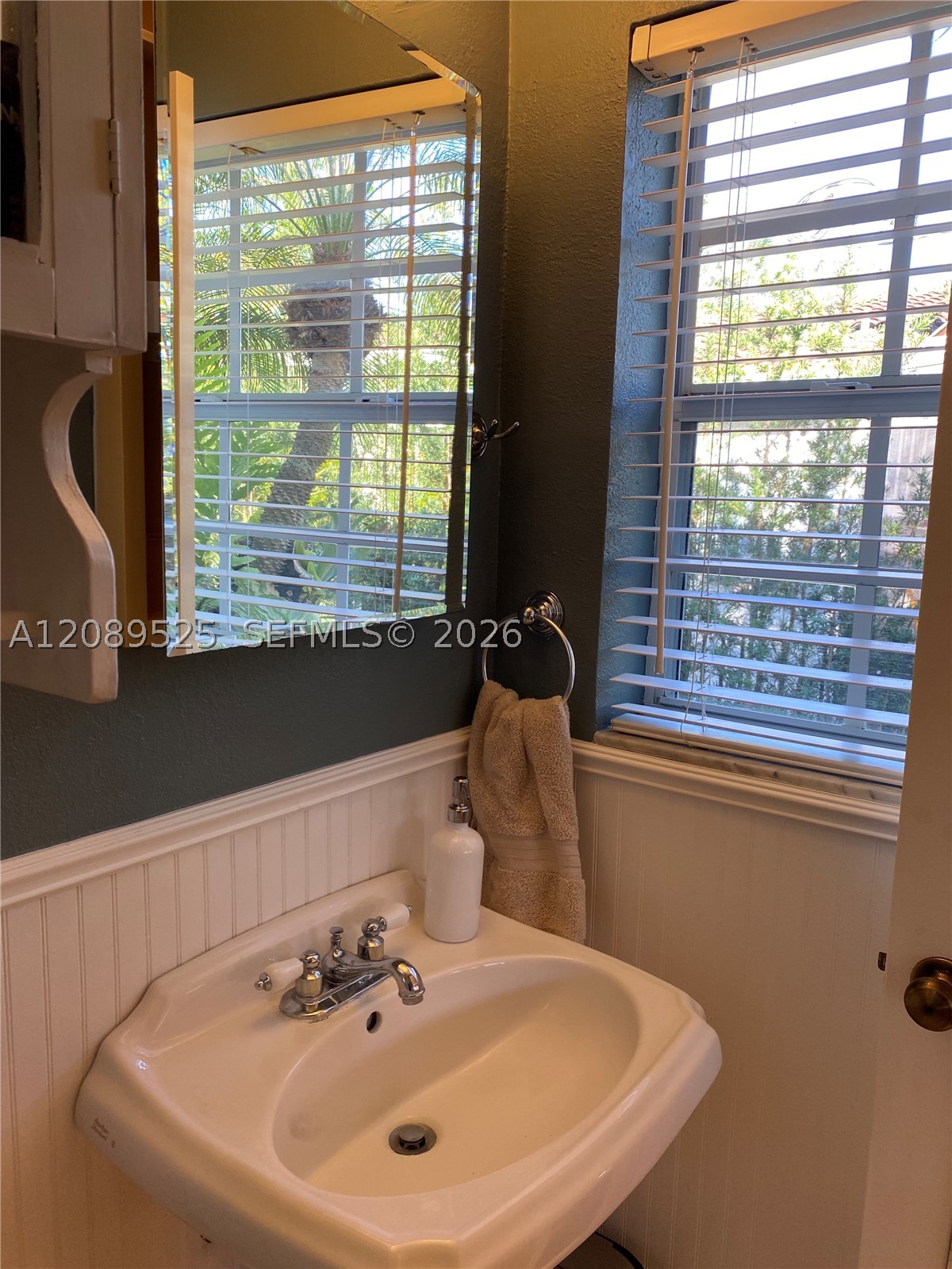 600 Alminar Ave #-, Coral Gables FL 33146