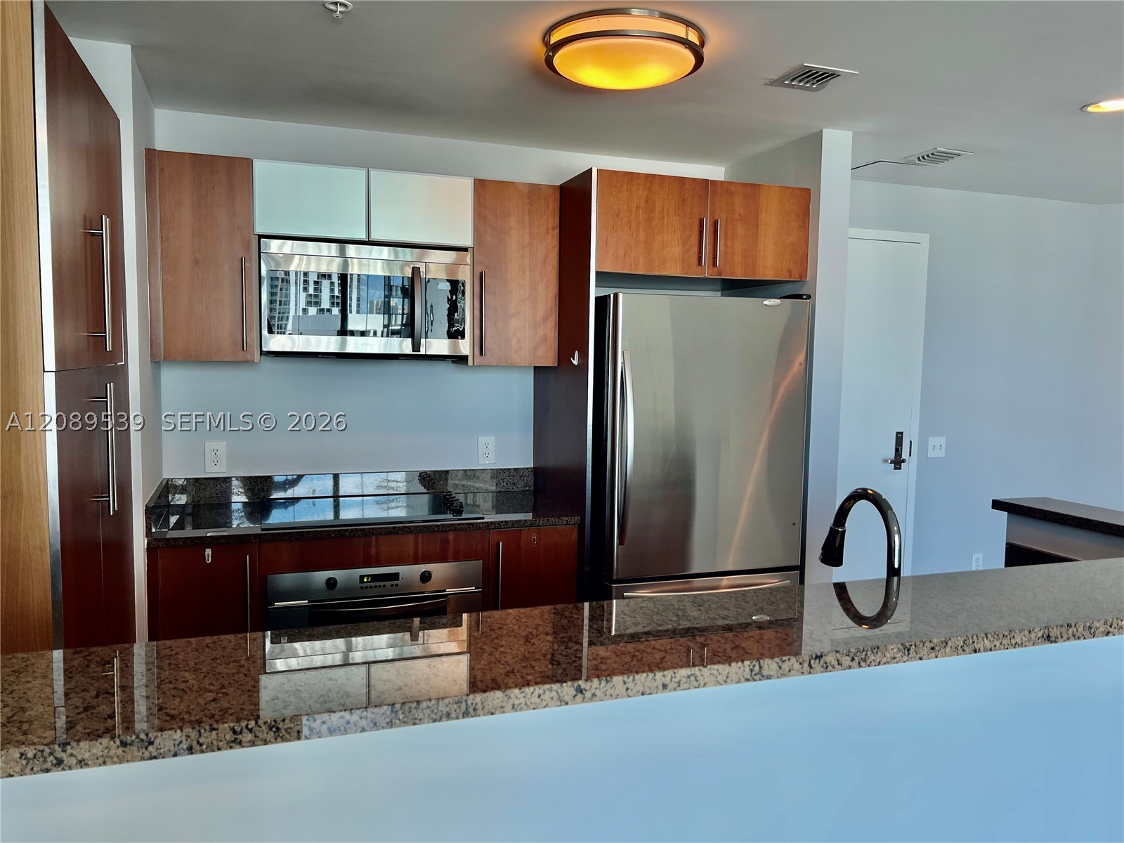 300 S Biscayne Blvd #2705, Miami FL 33131