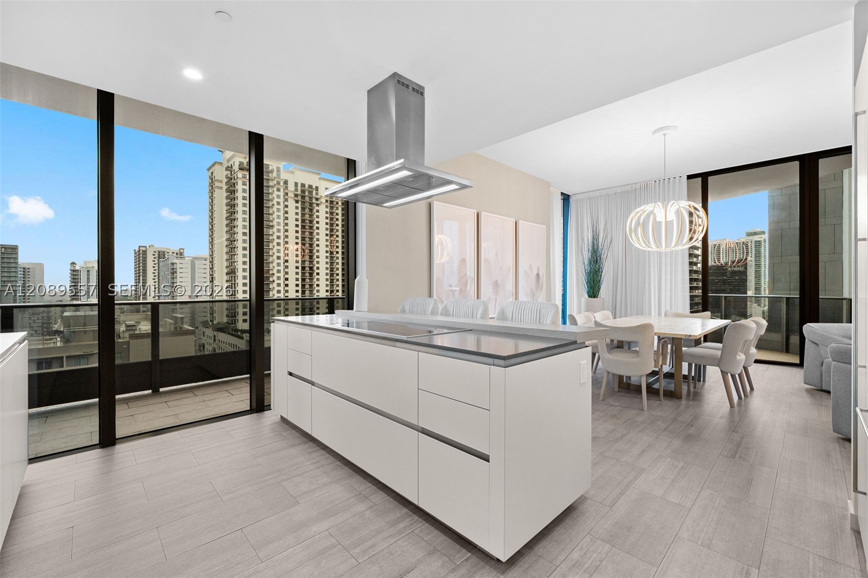 1000 Brickell Plaza #TH1812, Miami FL 33131