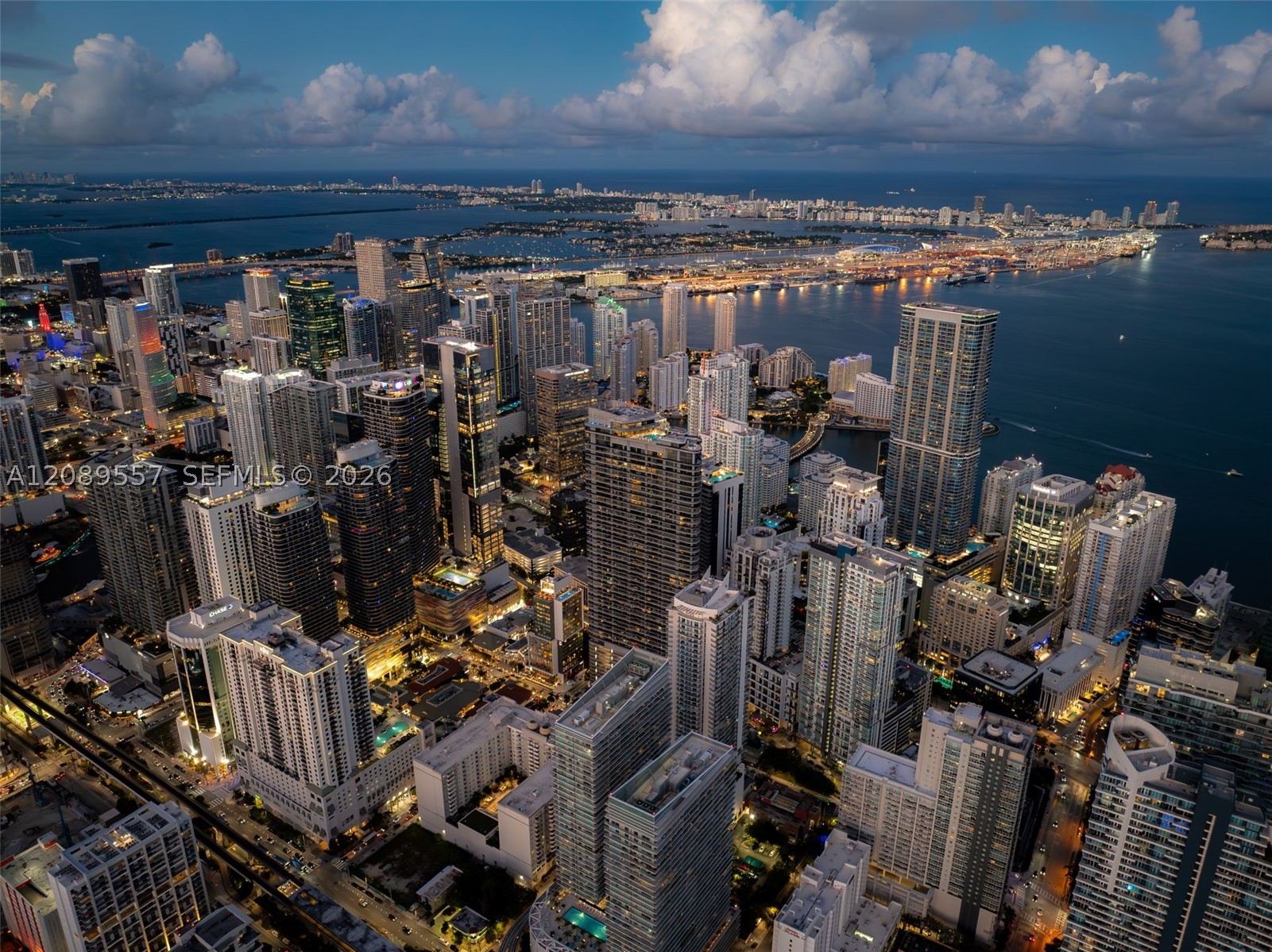 1000 Brickell Plaza #TH1812, Miami FL 33131