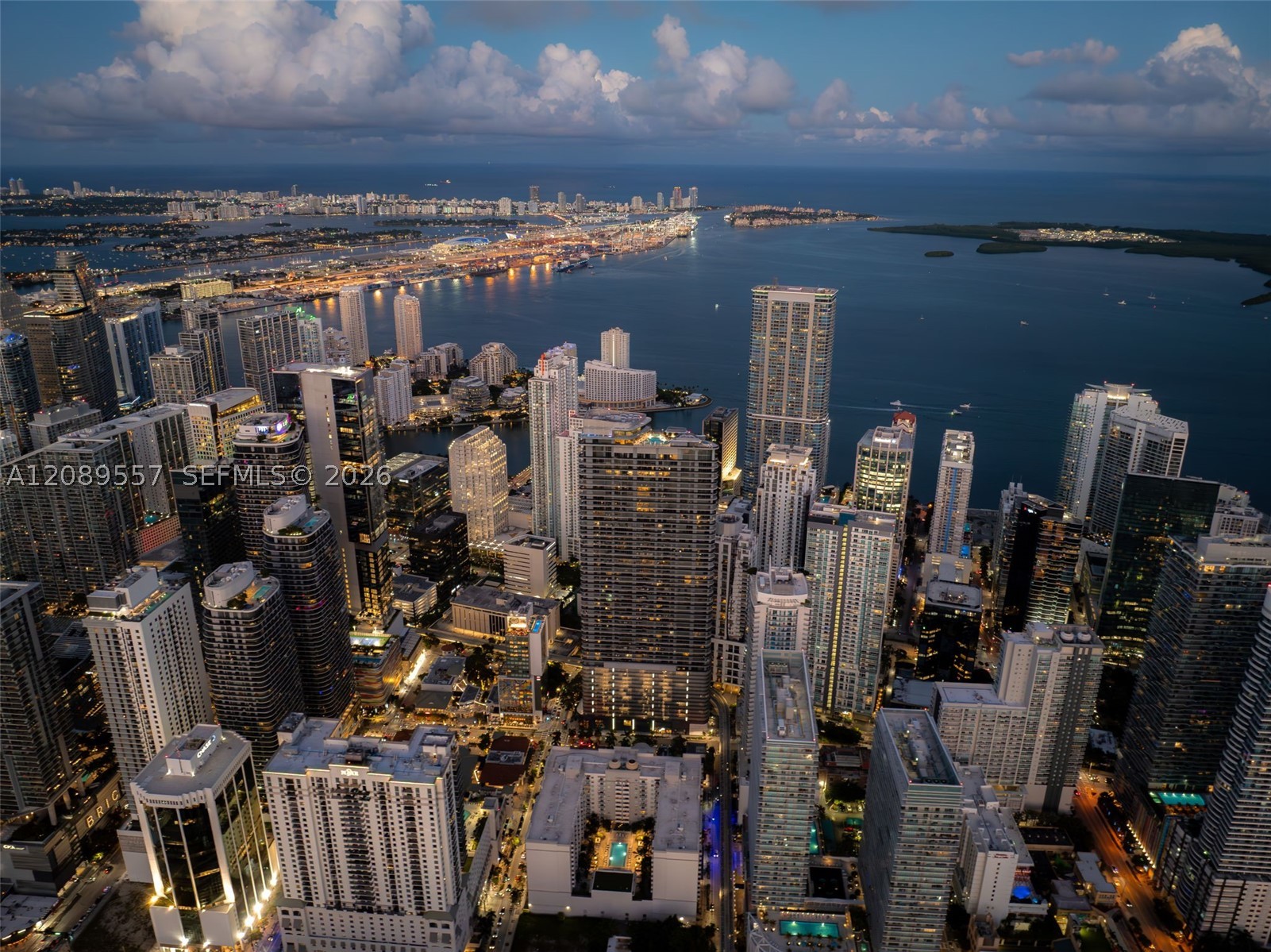 1000 Brickell Plaza #TH1812, Miami FL 33131