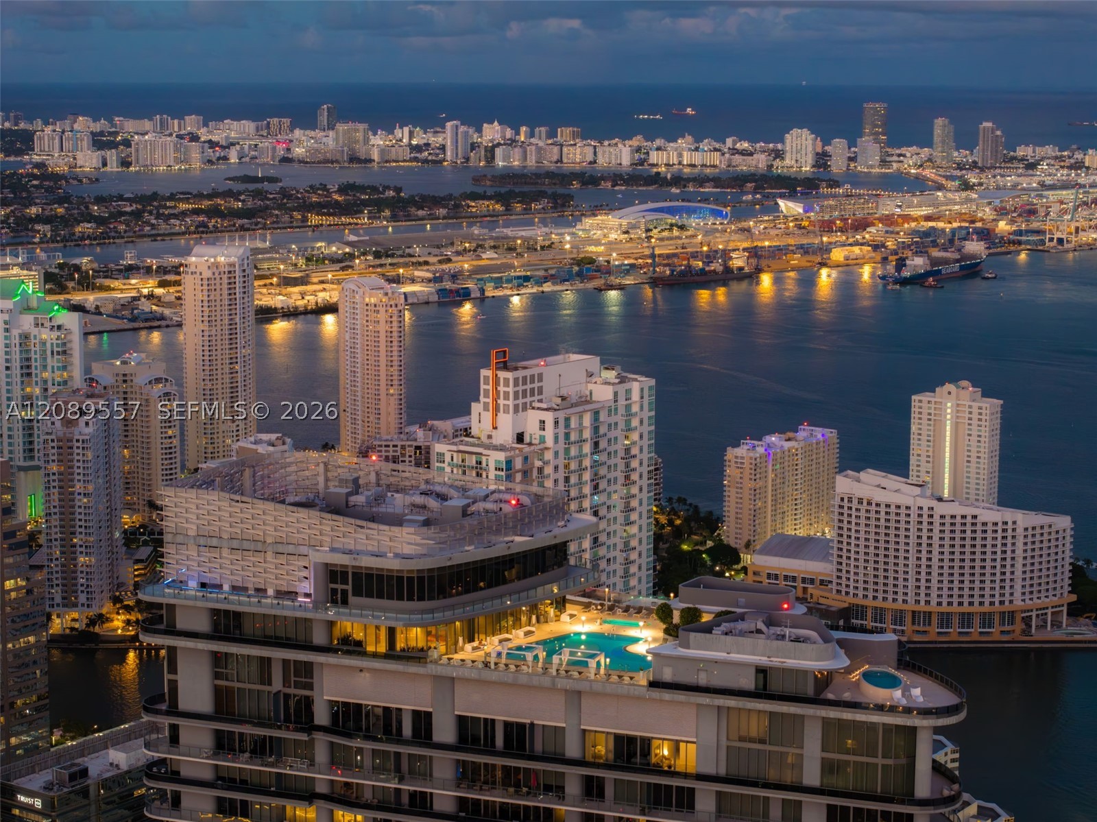 1000 Brickell Plaza #TH1812, Miami FL 33131