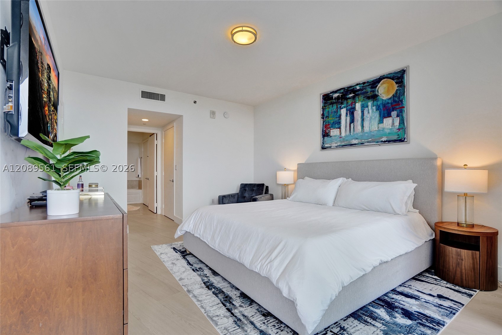 400 Alton Rd #1505, Miami Beach FL 33139