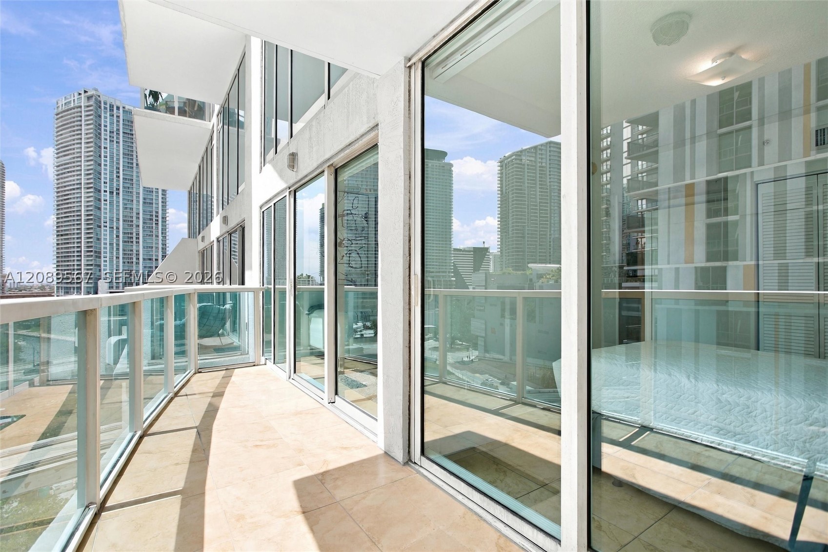 41 SE 5th St #710, Miami FL 33131