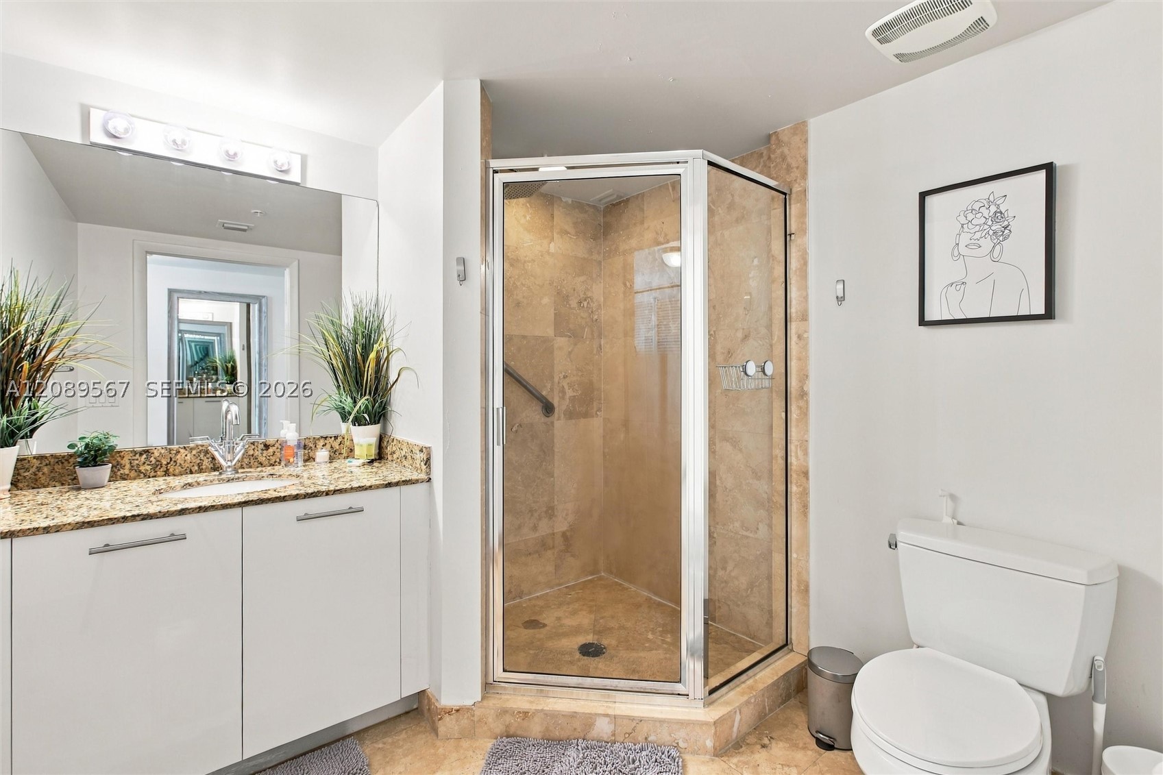 41 SE 5th St #710, Miami FL 33131