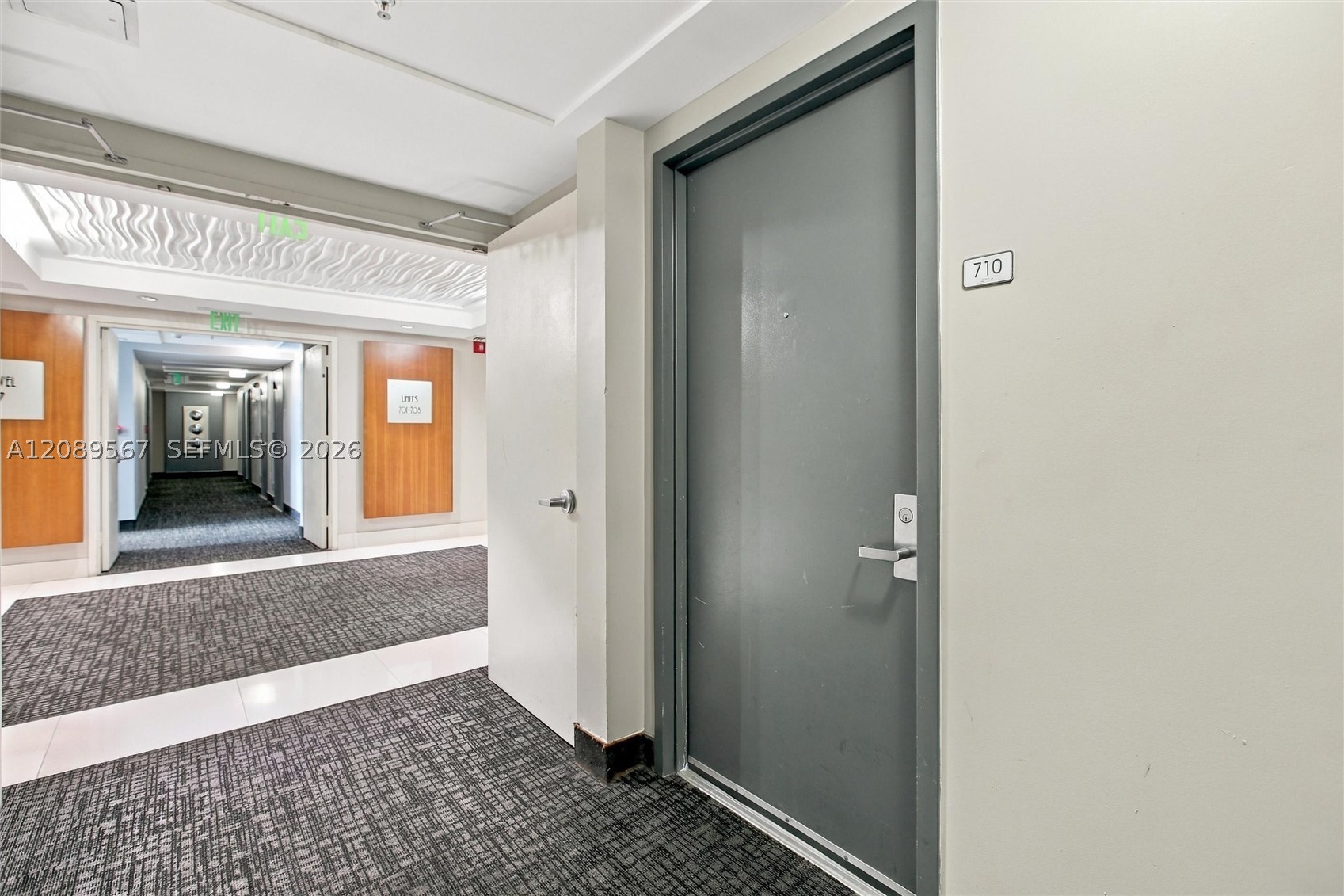 41 SE 5th St #710, Miami FL 33131