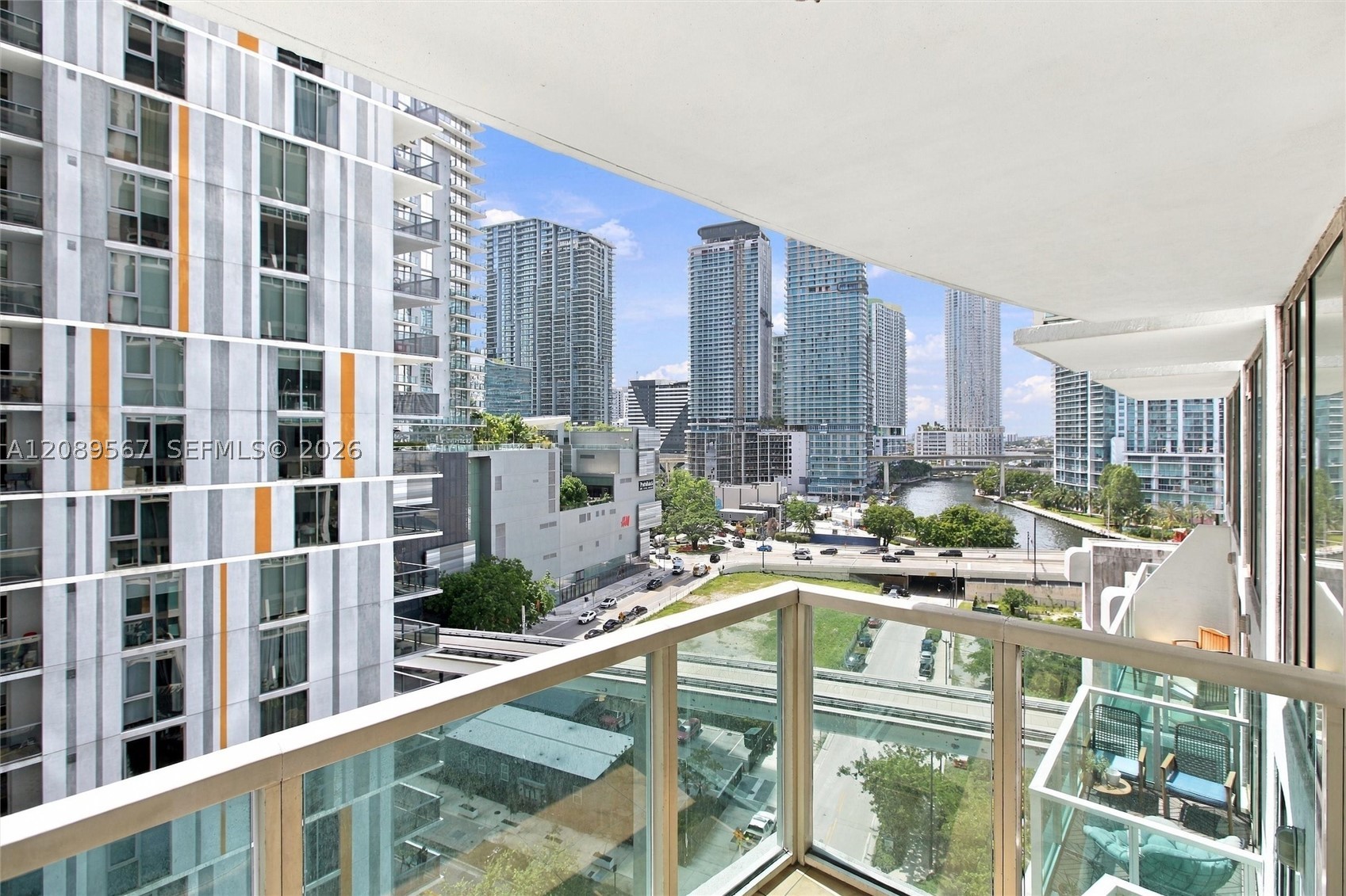 41 SE 5th St #710, Miami FL 33131