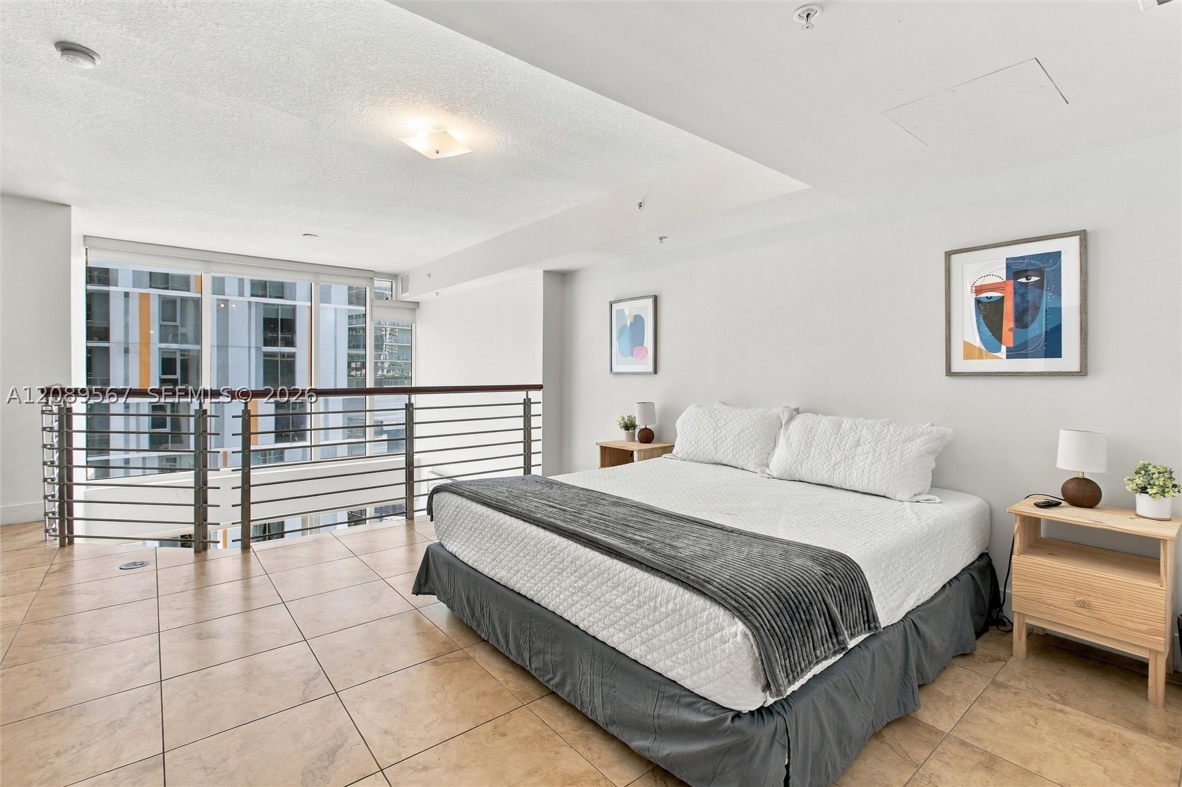 41 SE 5th St #710, Miami FL 33131