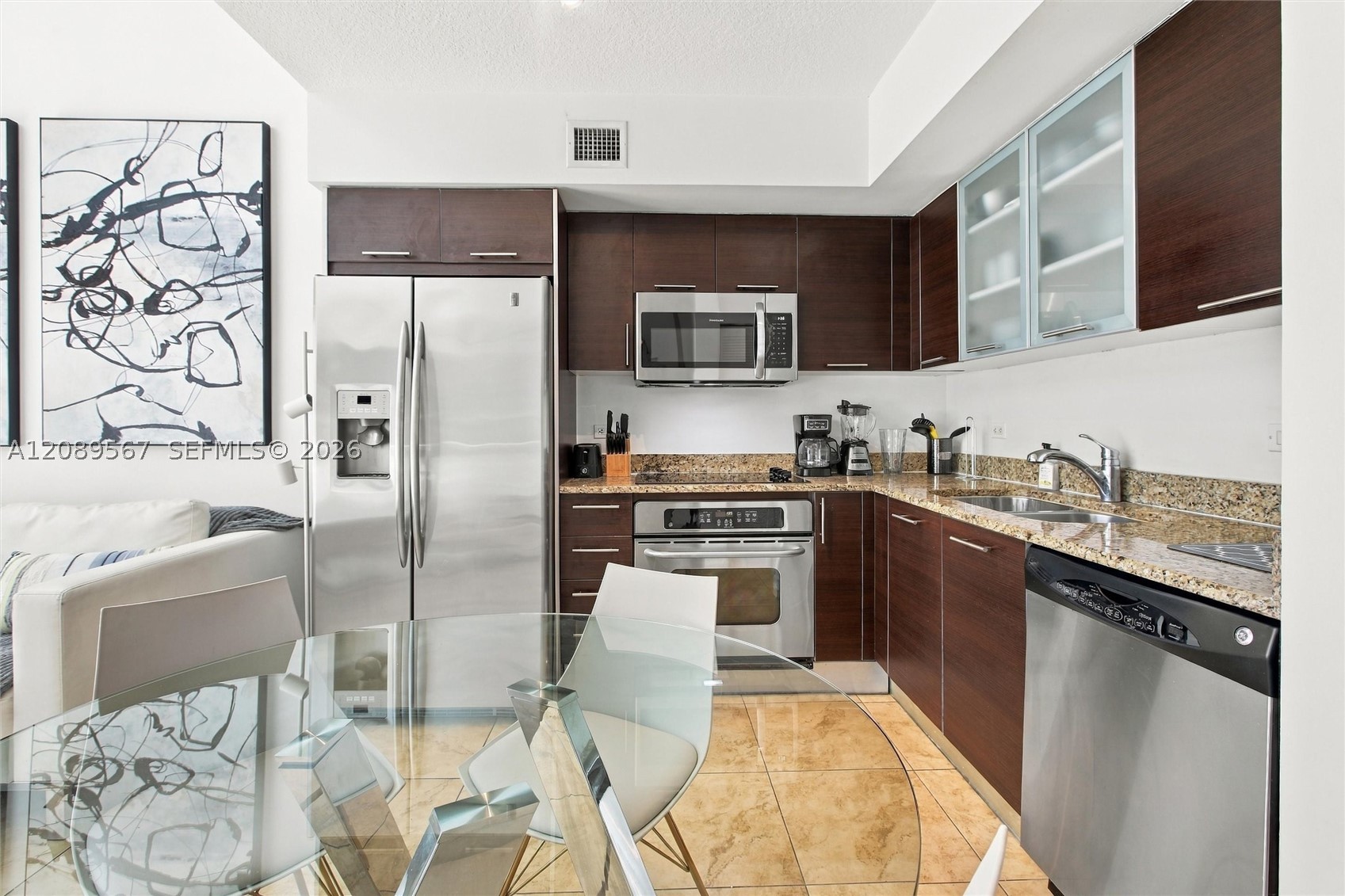 41 SE 5th St #710, Miami FL 33131