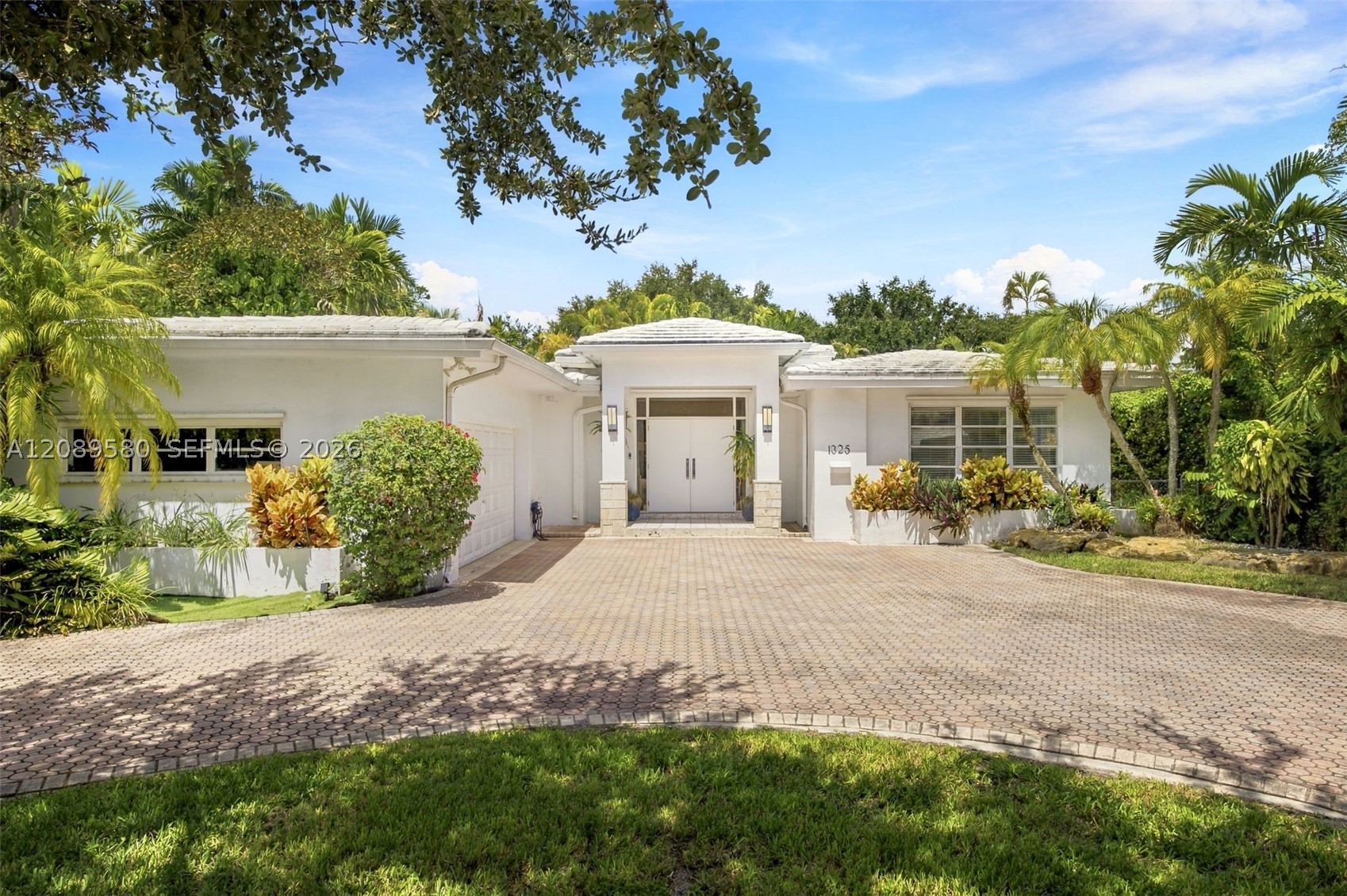 1325 Blue Rd, Coral Gables FL 33146