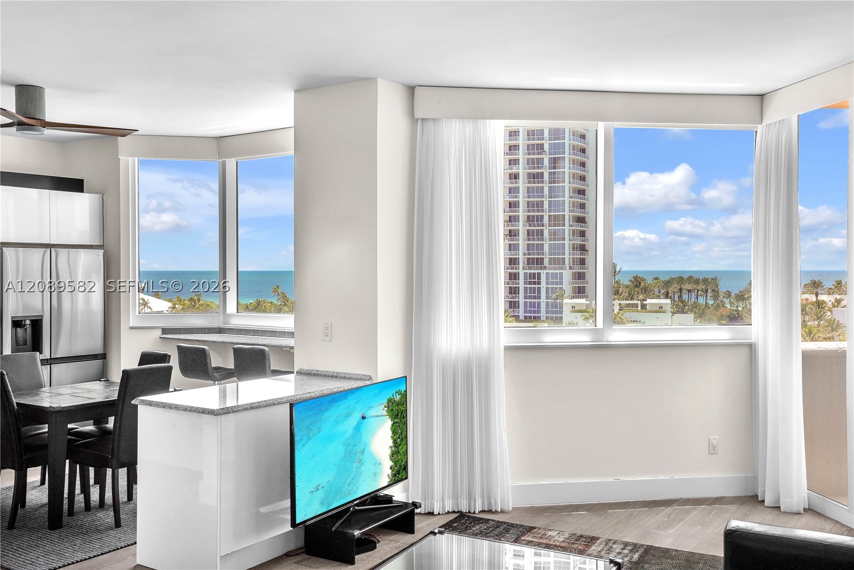 300 S Pointe Dr #809, Miami Beach FL 33139