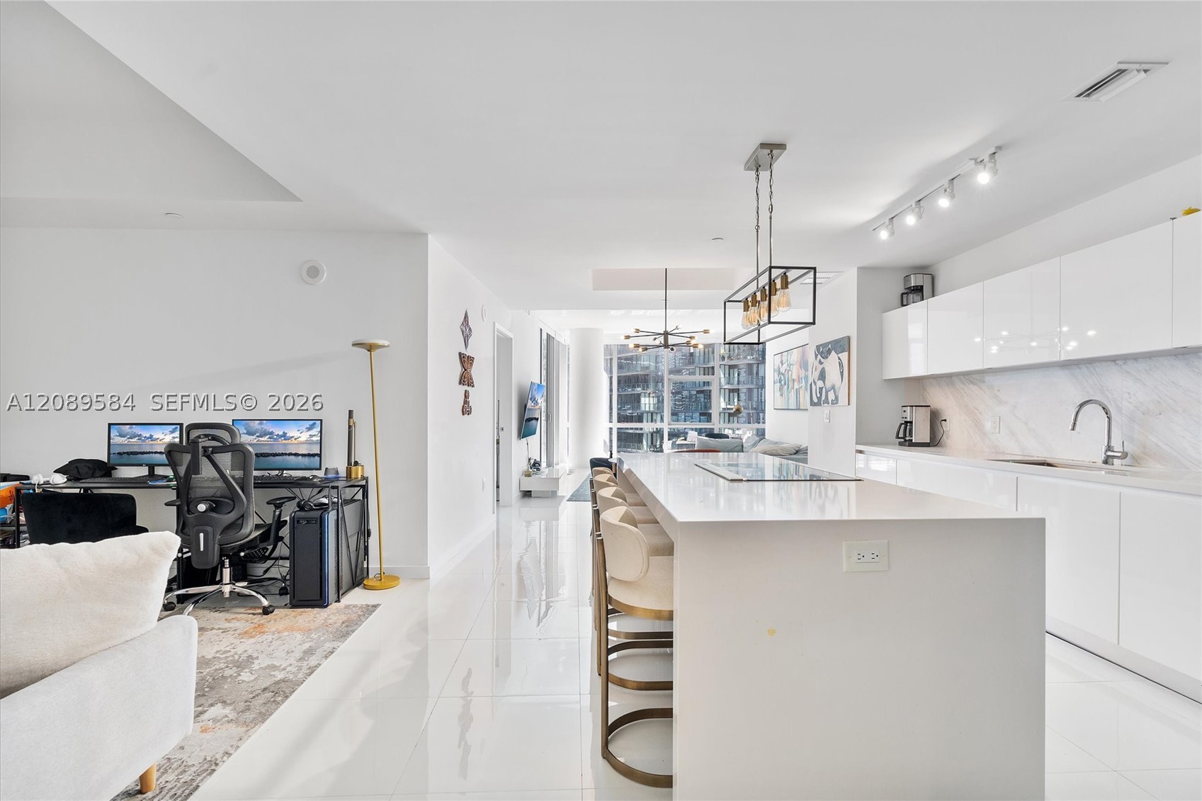 851 NE 1st Ave #1712, Miami FL 33132