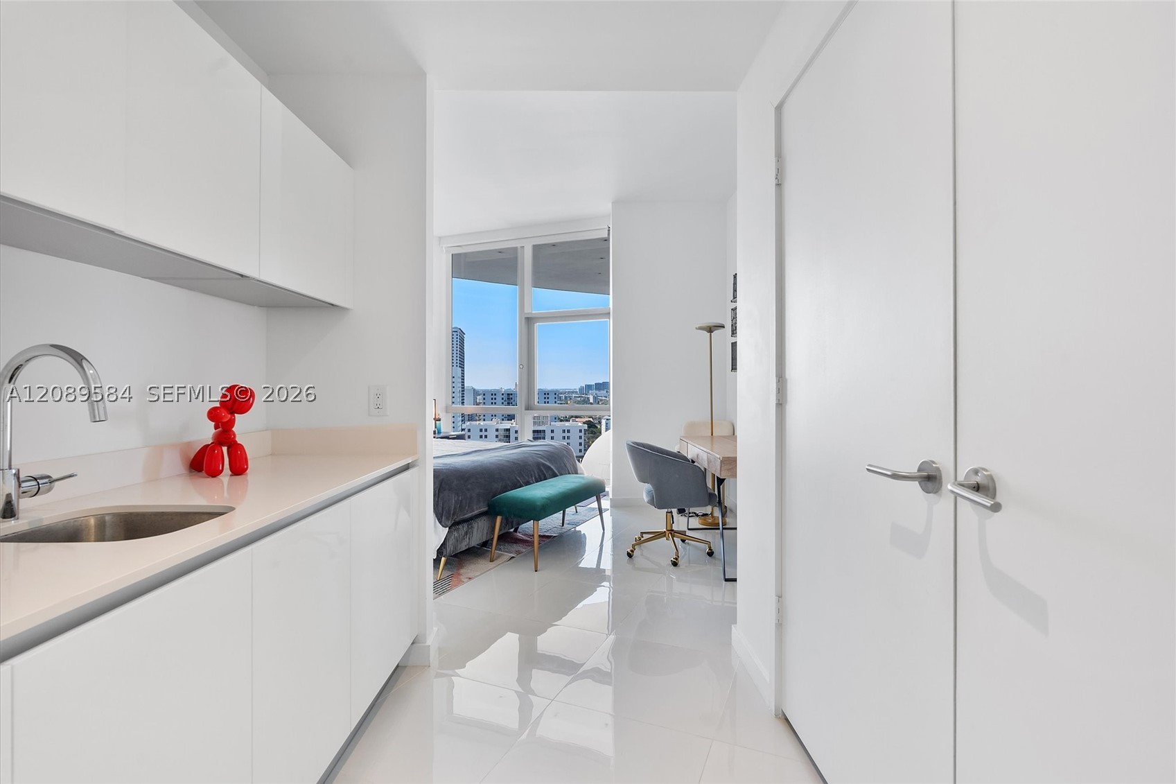 851 NE 1st Ave #1712, Miami FL 33132