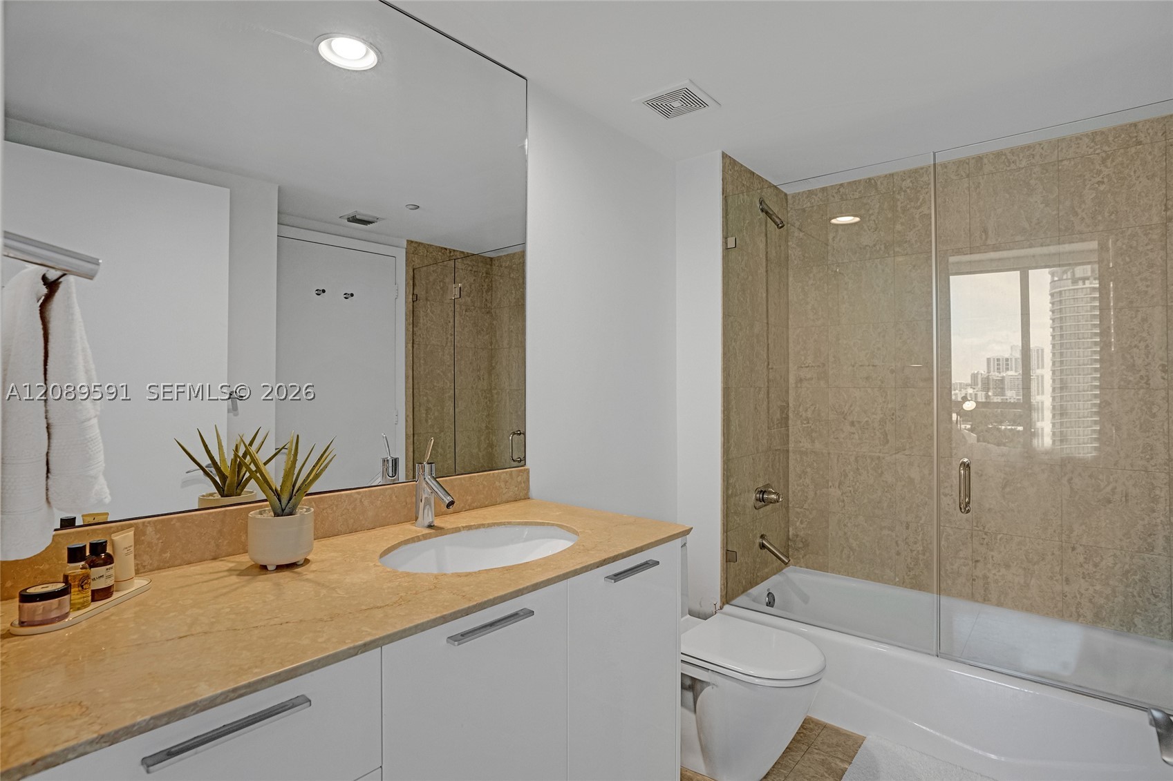 400 Alton Rd #1409, Miami Beach FL 33139