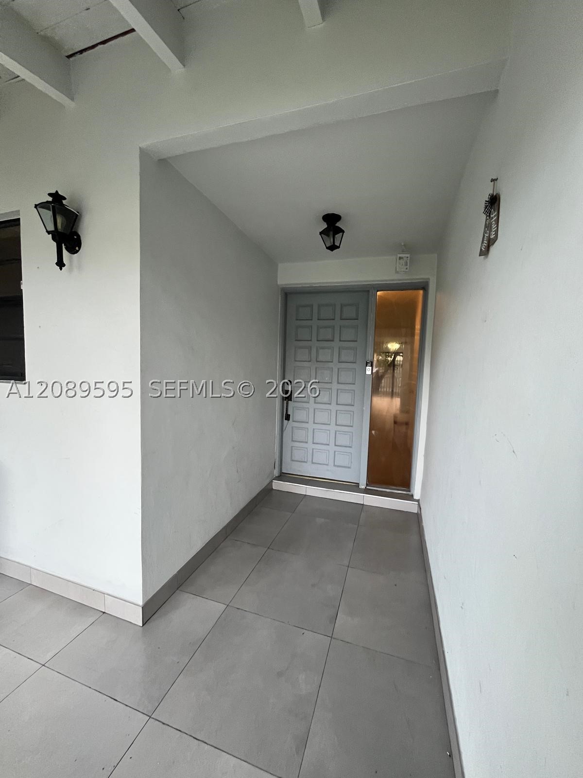 1400 W 39th Pl #1400, Hialeah FL 33012