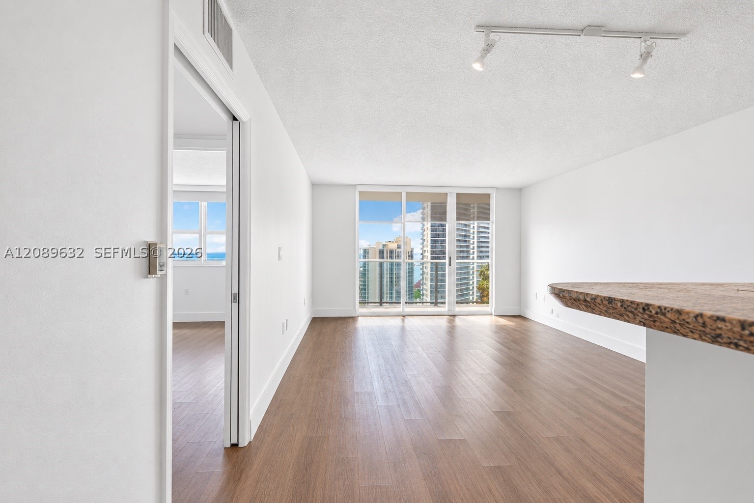 1155 Brickell Bay Dr #2905, Miami FL 33131