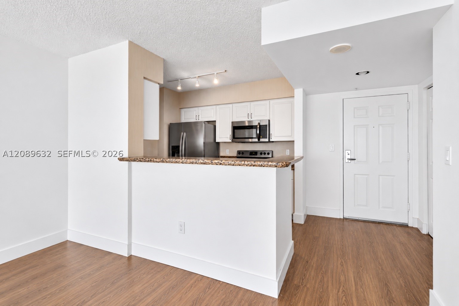 1155 Brickell Bay Dr #2905, Miami FL 33131