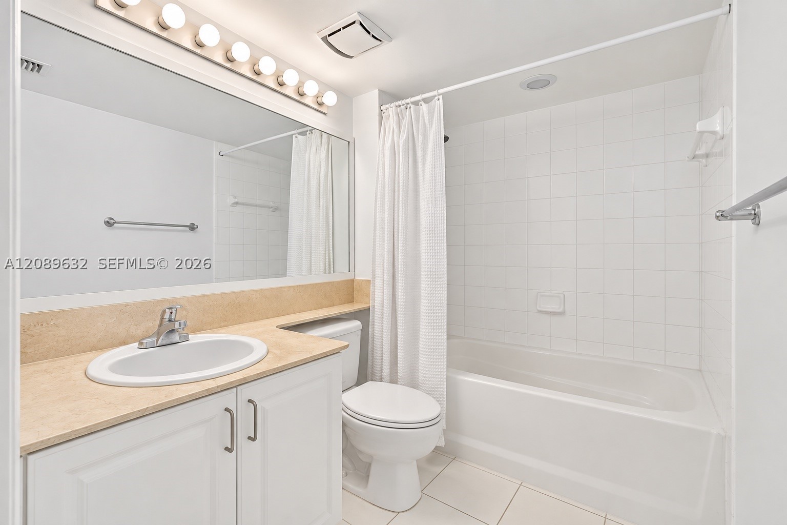 1155 Brickell Bay Dr #2905, Miami FL 33131