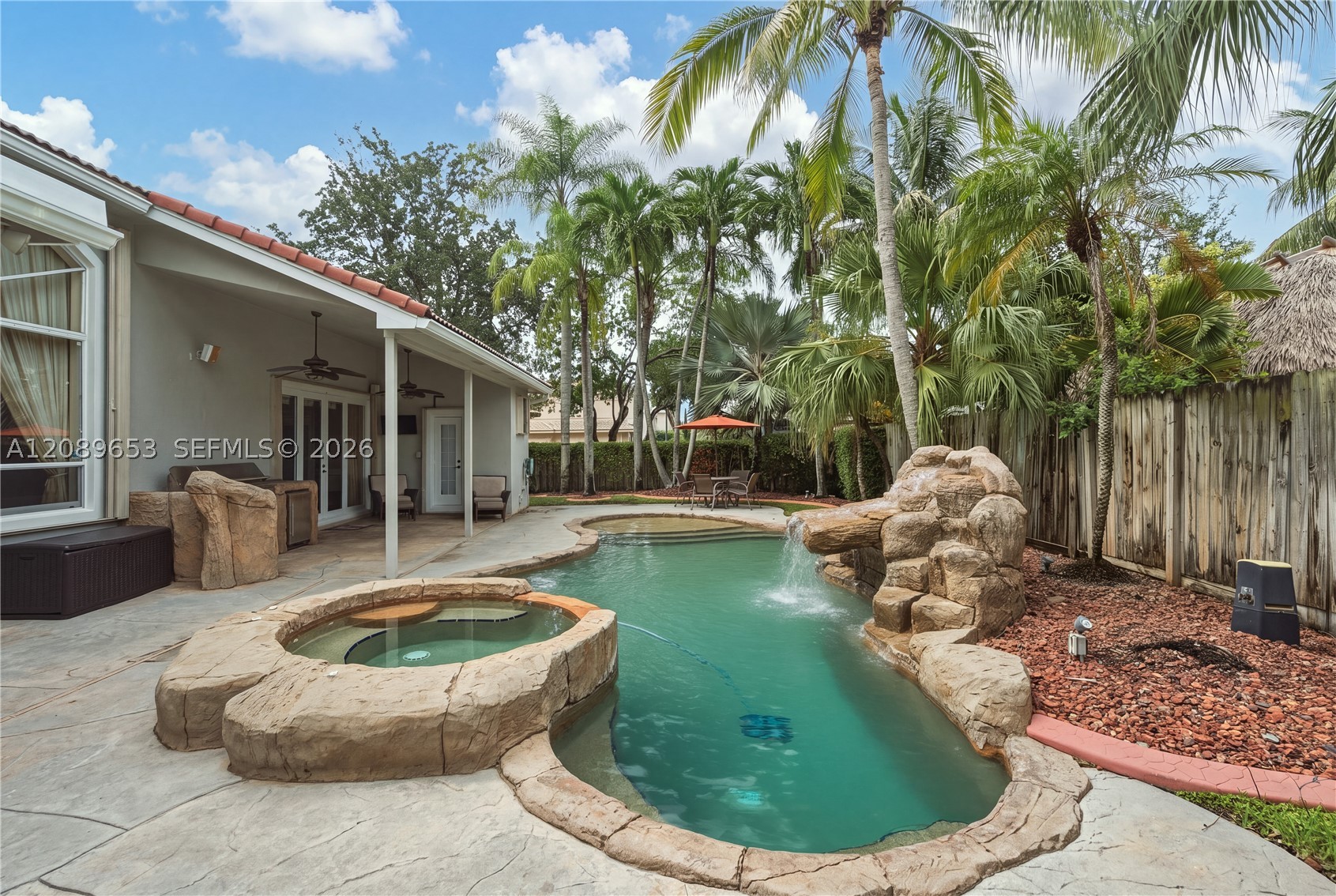 13875 NW 20th St, Pembroke Pines FL 33028