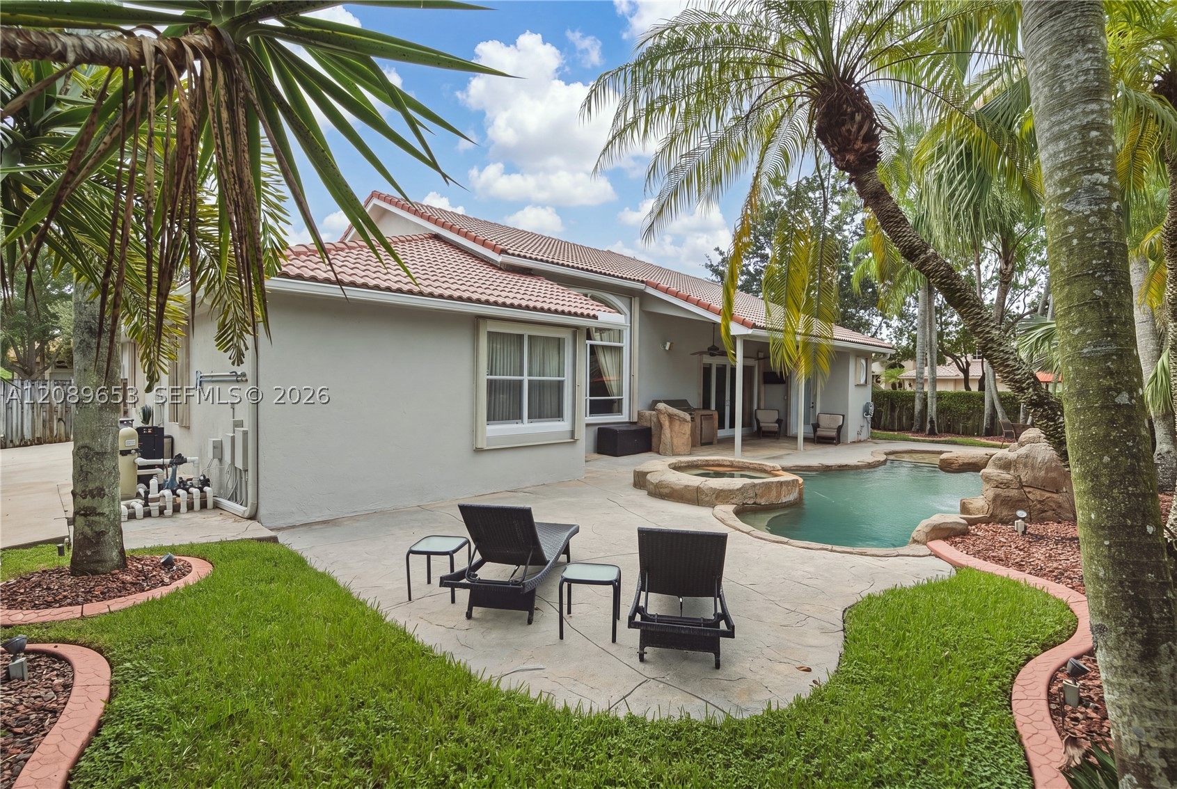 13875 NW 20th St, Pembroke Pines FL 33028