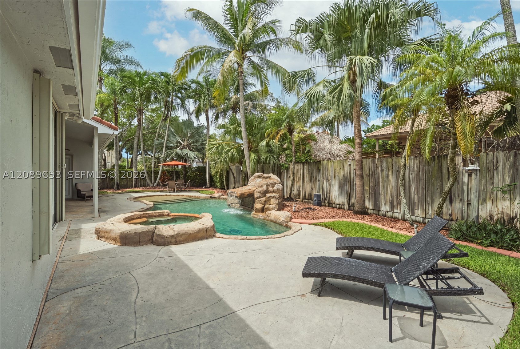 13875 NW 20th St, Pembroke Pines FL 33028