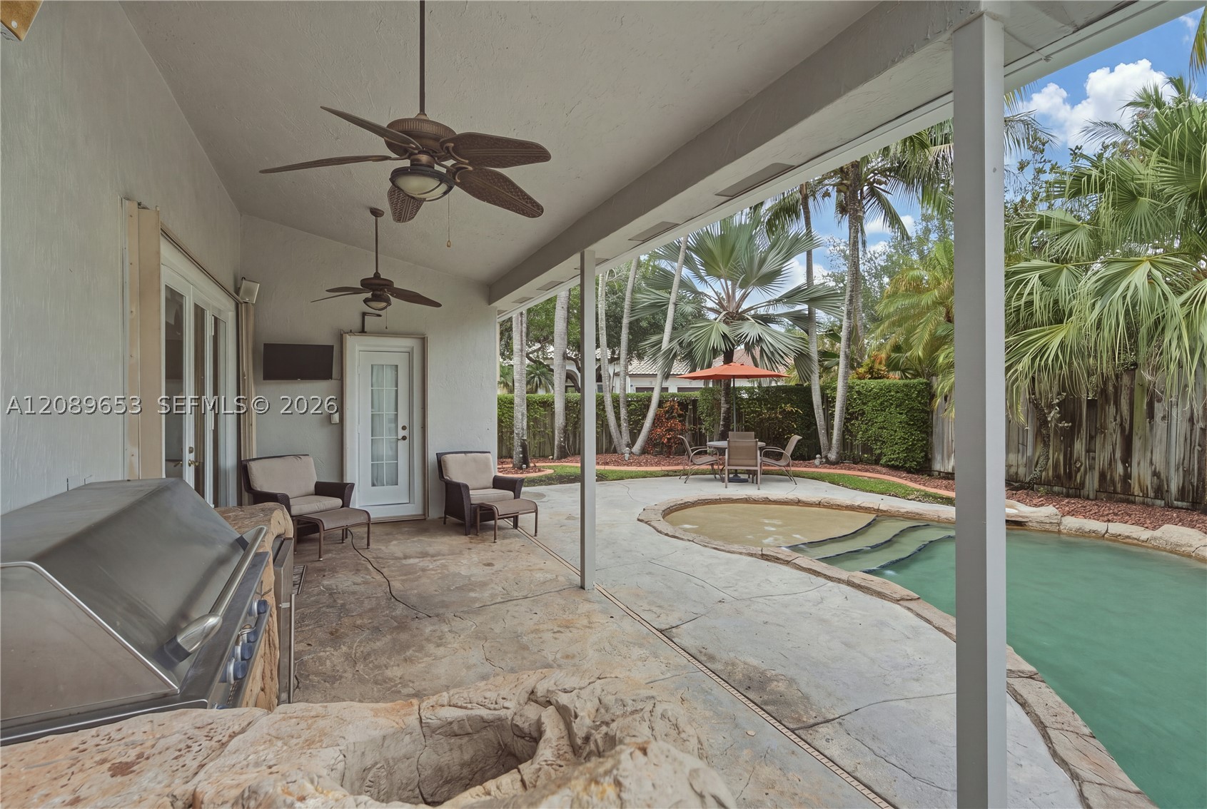 13875 NW 20th St, Pembroke Pines FL 33028