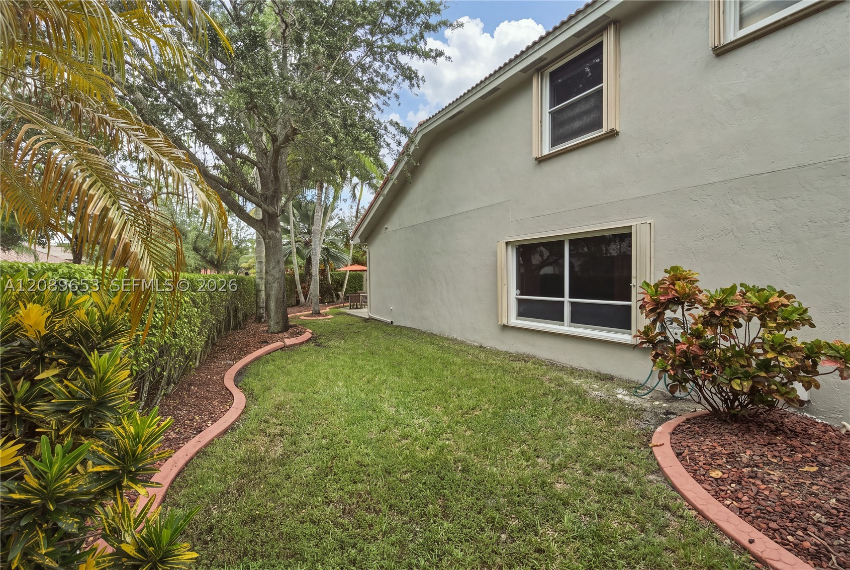 13875 NW 20th St, Pembroke Pines FL 33028
