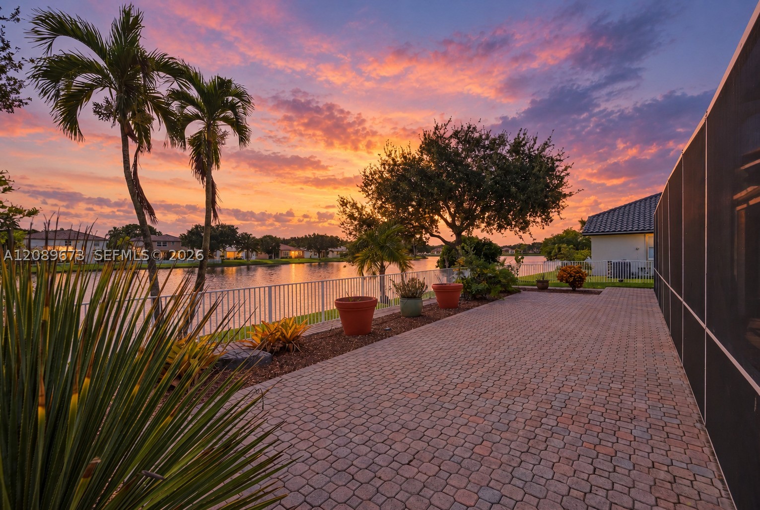 12922 NW 20th St, Pembroke Pines FL 33028