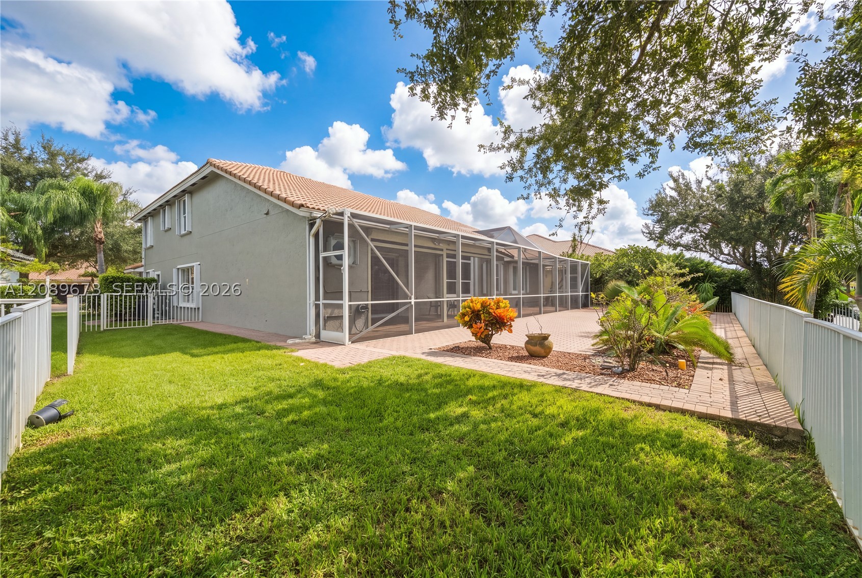 12922 NW 20th St, Pembroke Pines FL 33028