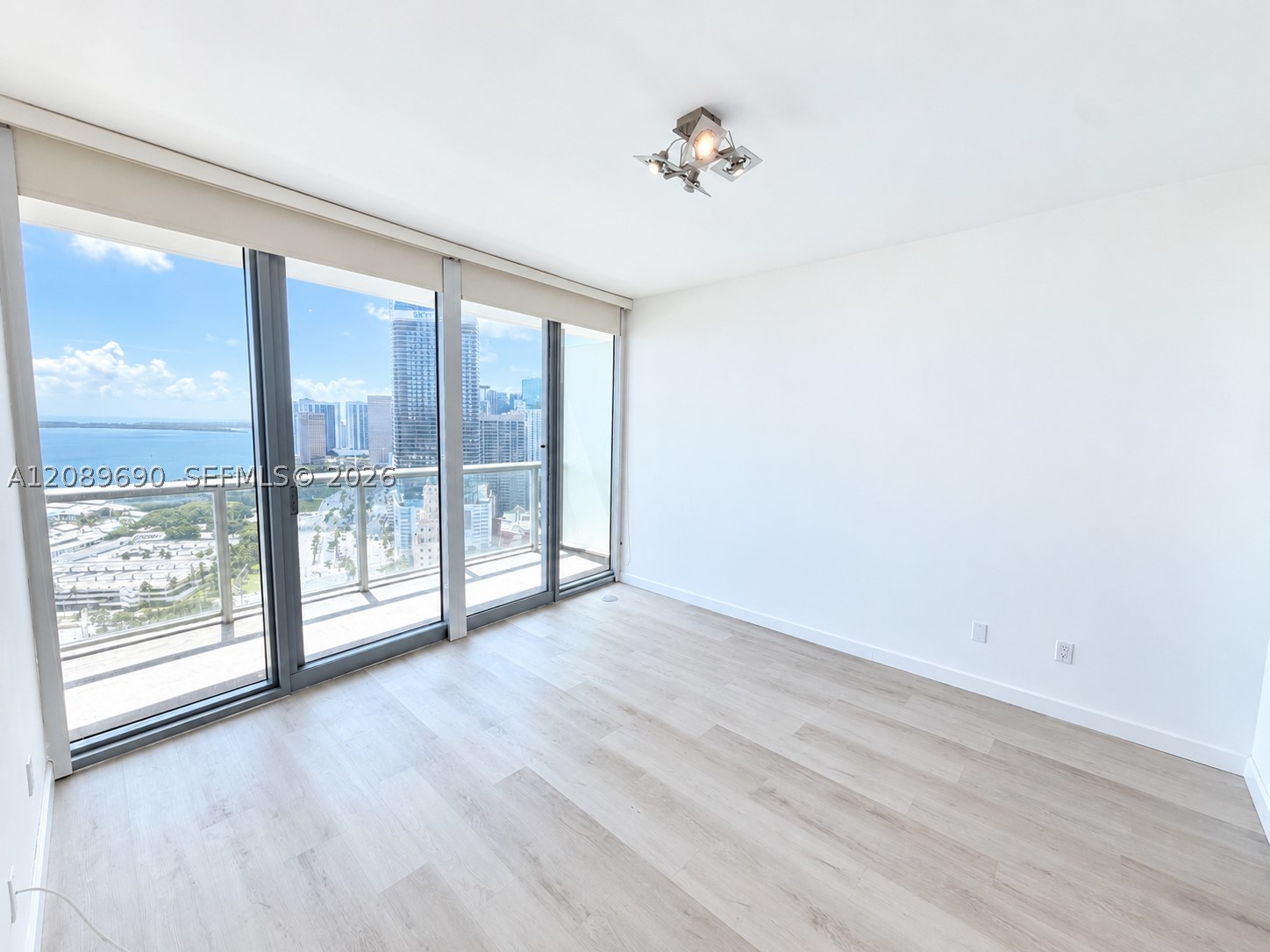 888 Biscayne Blvd #3306, Miami FL 33132