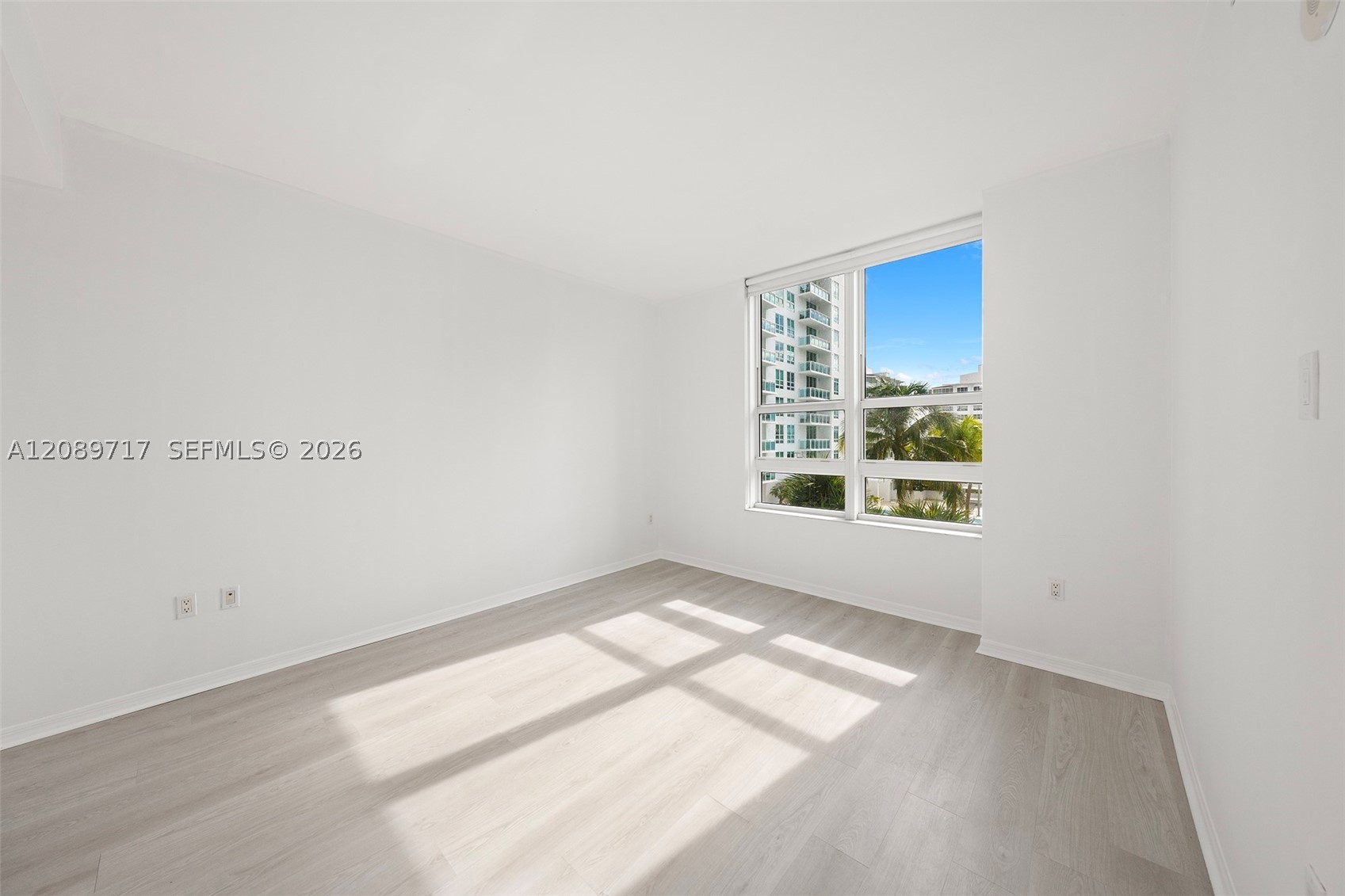 951 Brickell Ave #1202, Miami FL 33131