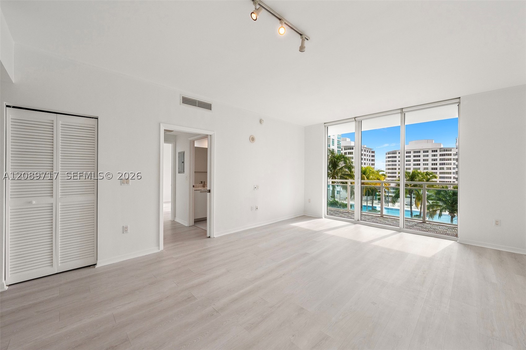 951 Brickell Ave #1202, Miami FL 33131