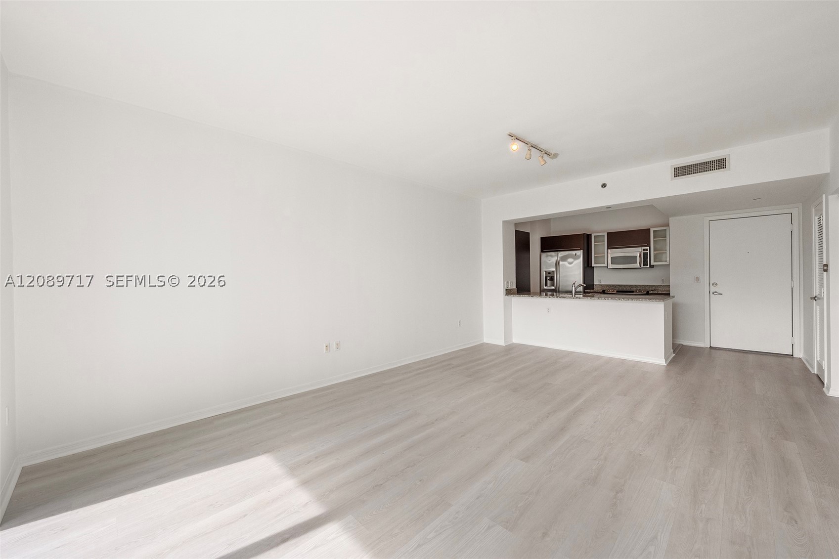 951 Brickell Ave #1202, Miami FL 33131