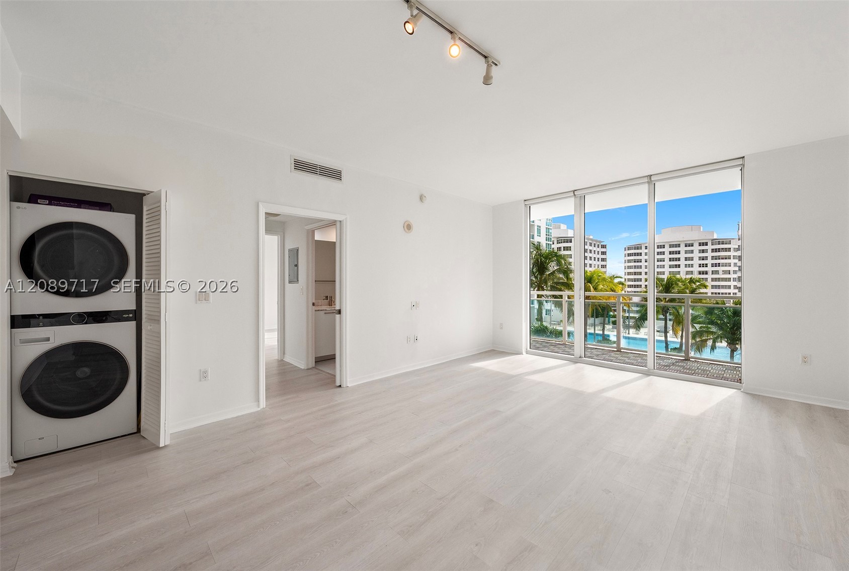 951 Brickell Ave #1202, Miami FL 33131