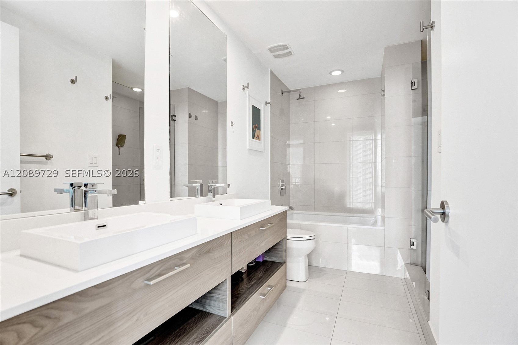 1300 S Miami Ave #2306, Miami FL 33130