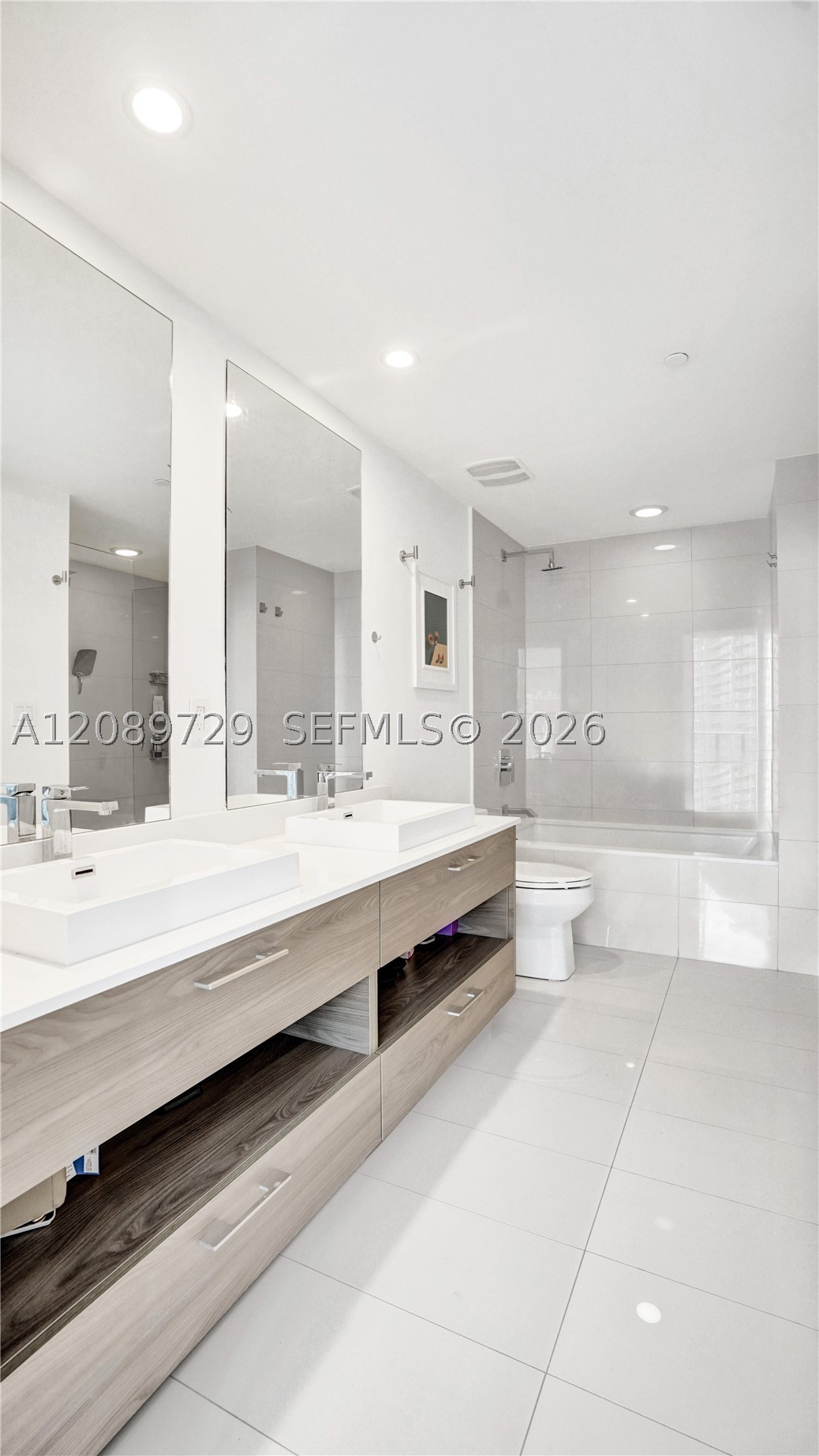 1300 S Miami Ave #2306, Miami FL 33130