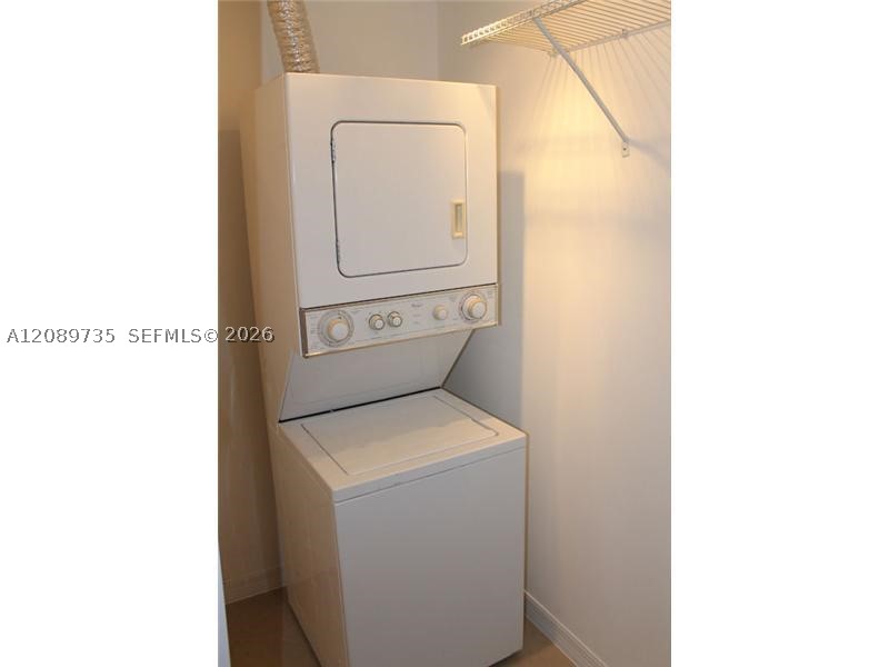 1 Glen Royal Pkwy #1401, Miami FL 33125