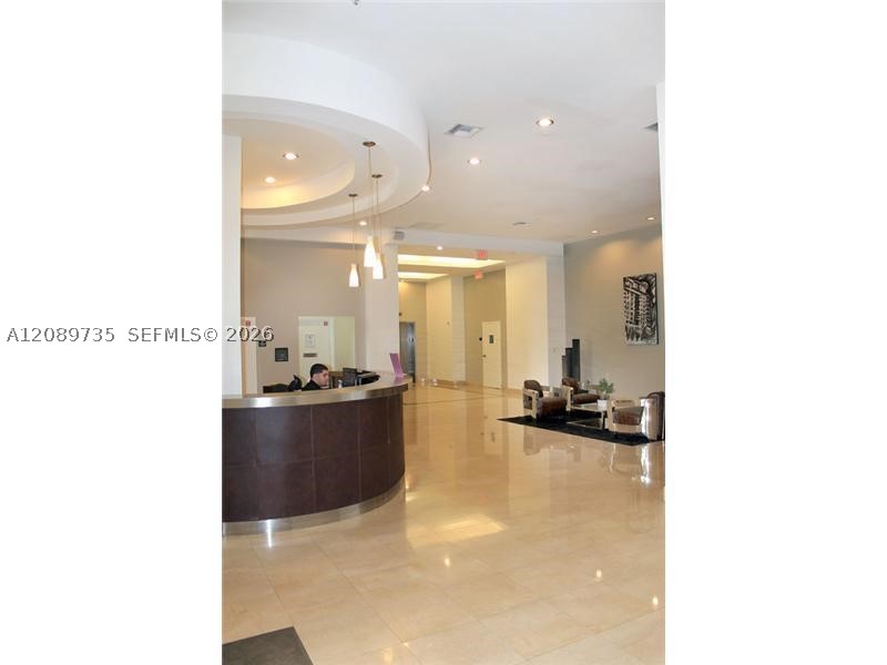 1 Glen Royal Pkwy #1401, Miami FL 33125