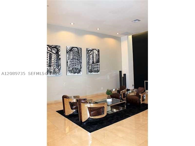 1 Glen Royal Pkwy #1401, Miami FL 33125