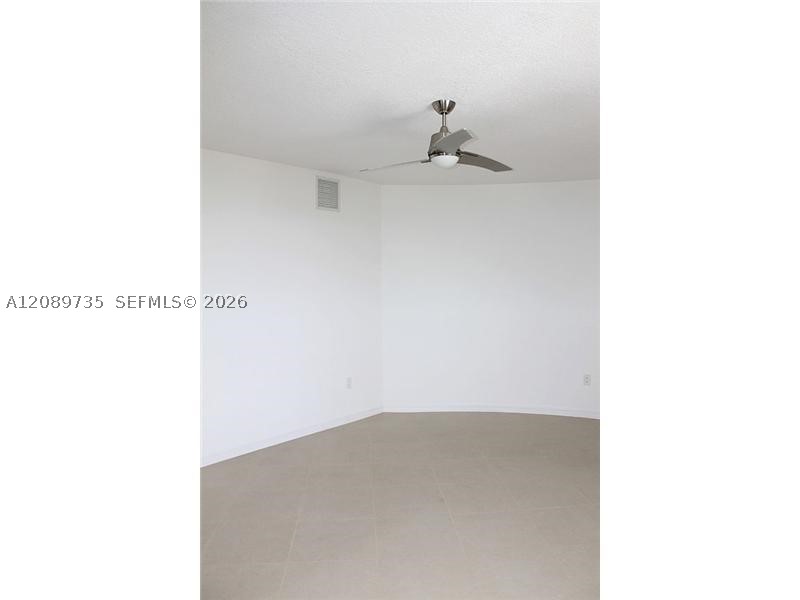 1 Glen Royal Pkwy #1401, Miami FL 33125