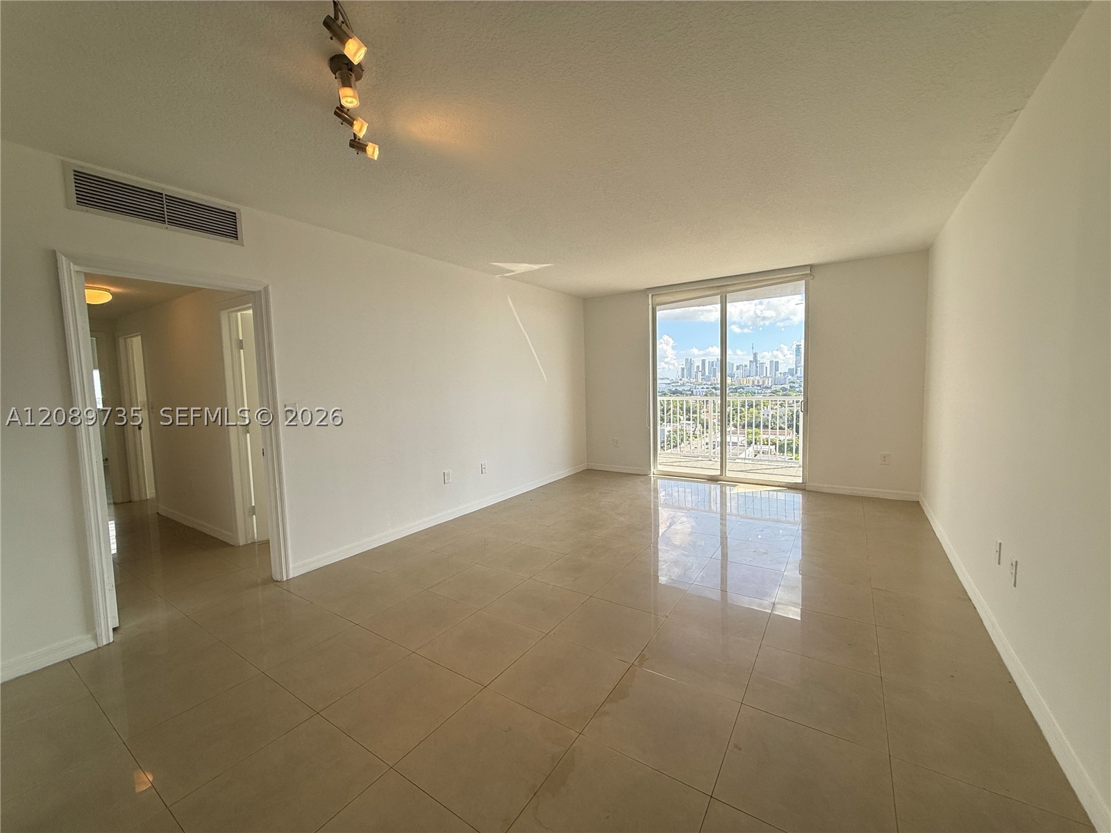 1 Glen Royal Pkwy #1401, Miami FL 33125