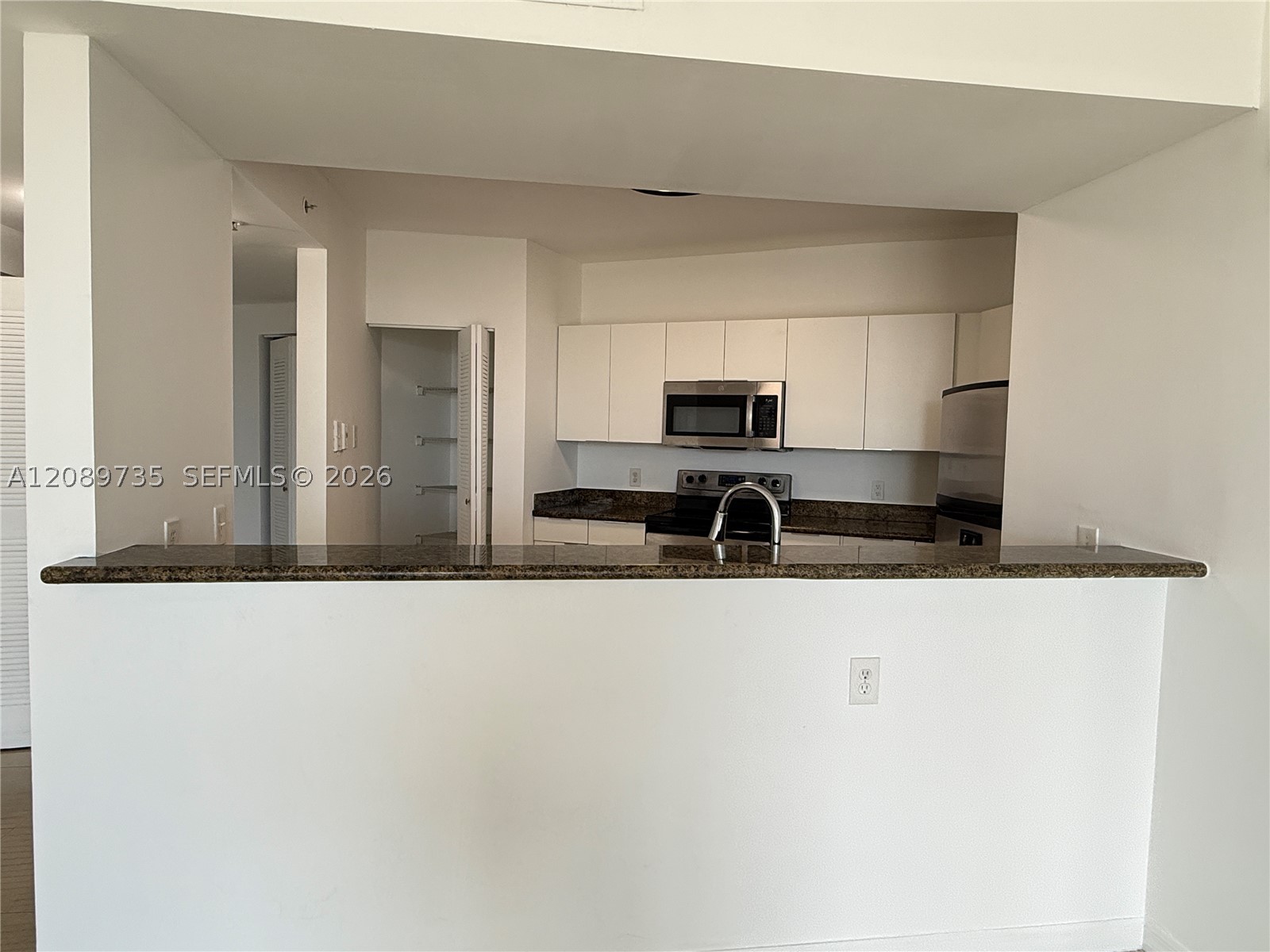 1 Glen Royal Pkwy #1401, Miami FL 33125
