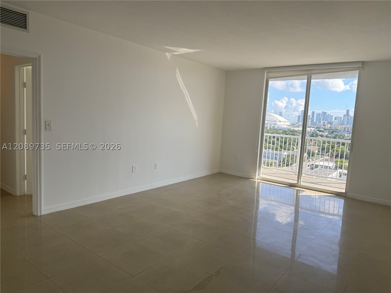 1 Glen Royal Pkwy #1401, Miami FL 33125