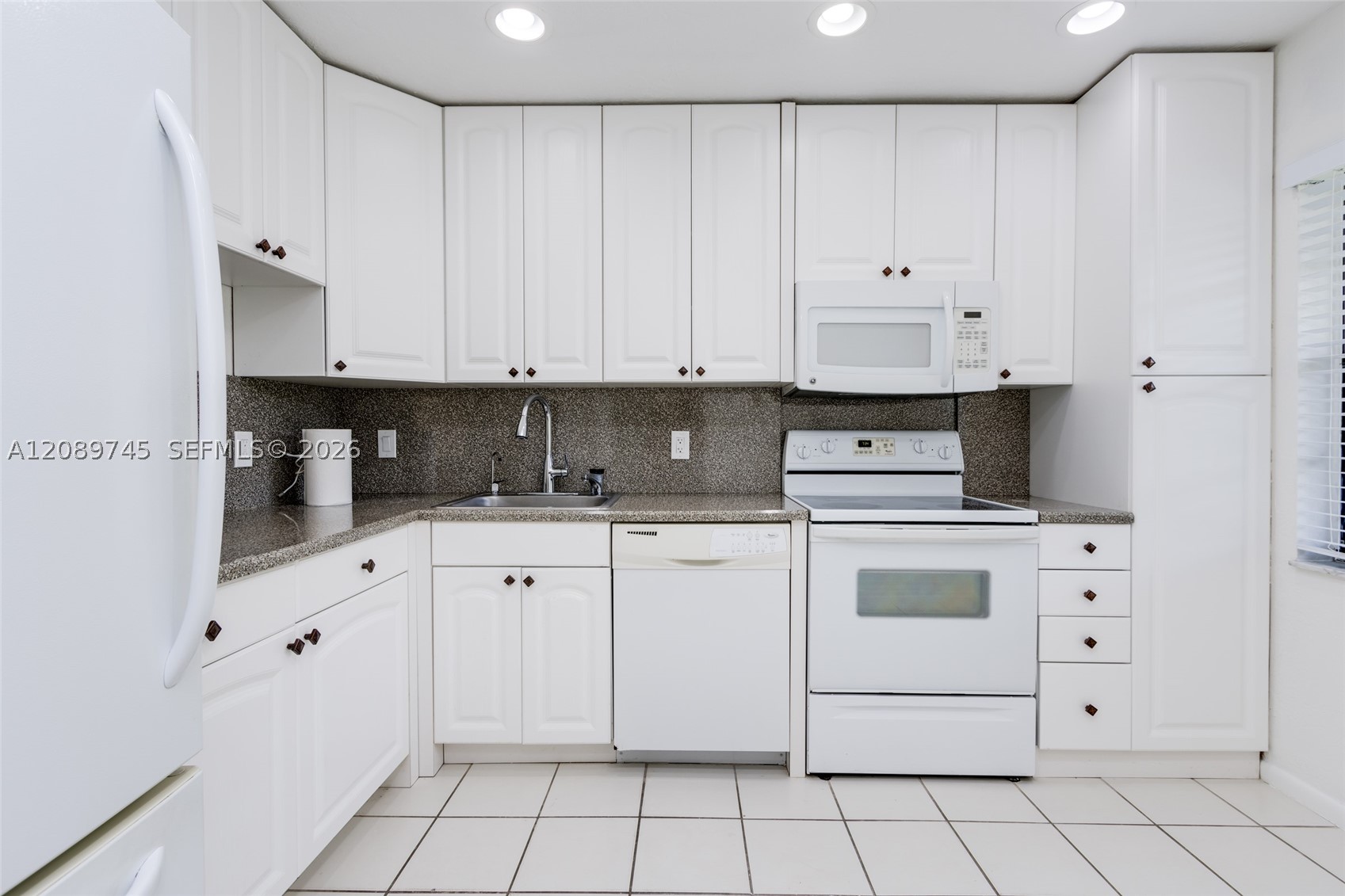 21529 Cypress Hammock Dr #35J, Boca Raton FL 33428