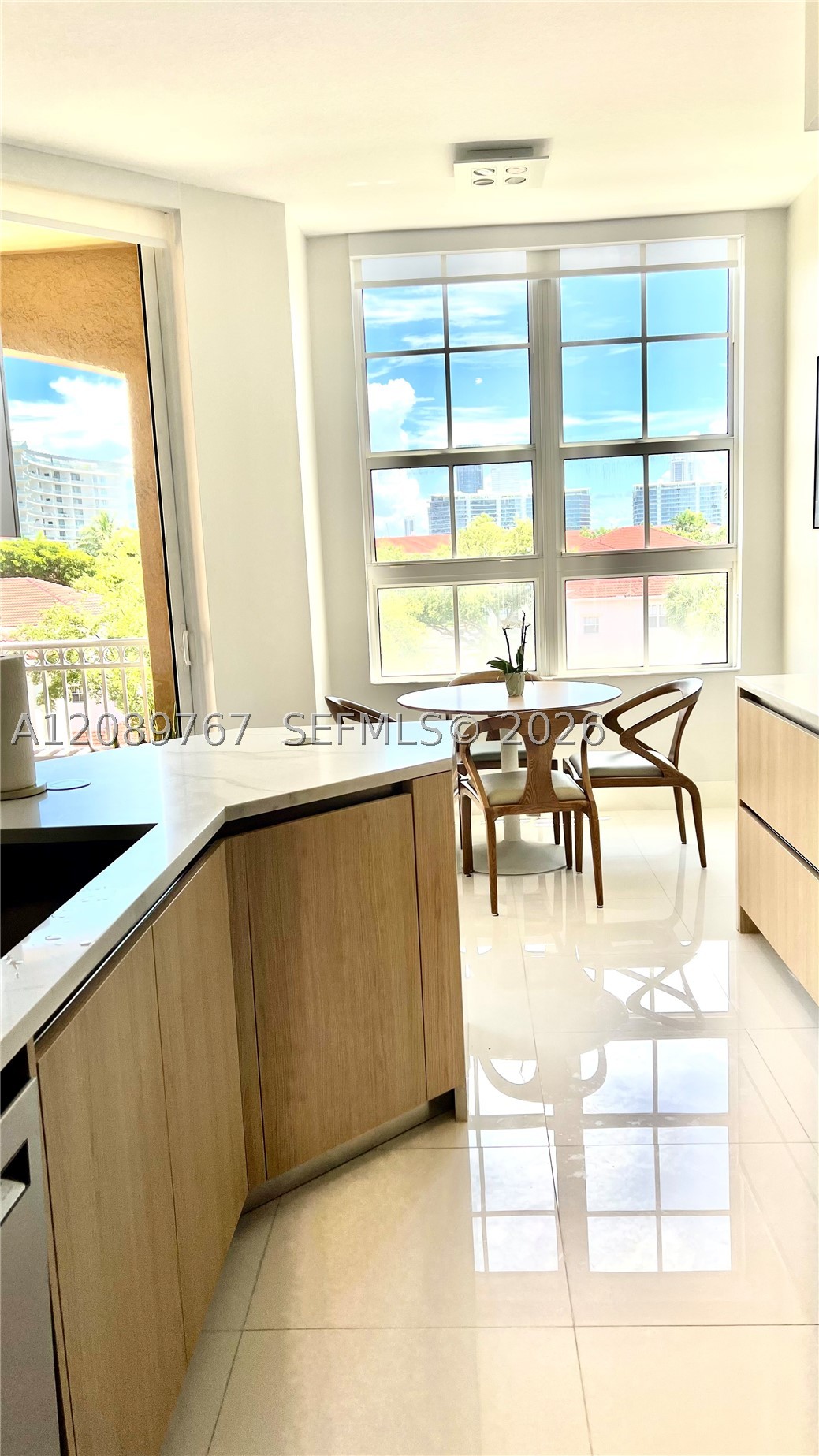 3001 NE 185th St #421, Aventura FL 33180