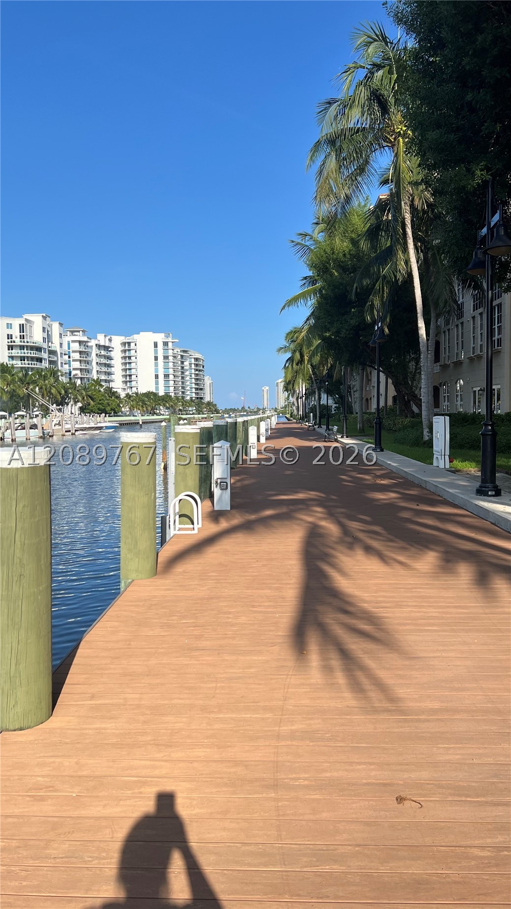3001 NE 185th St #421, Aventura FL 33180